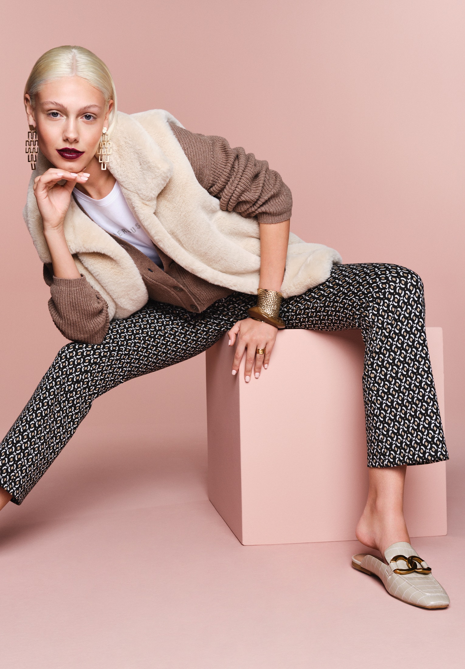 Cartoon Schlupfhose »Cartoon Schlupfhose mit Jacquard«, Material