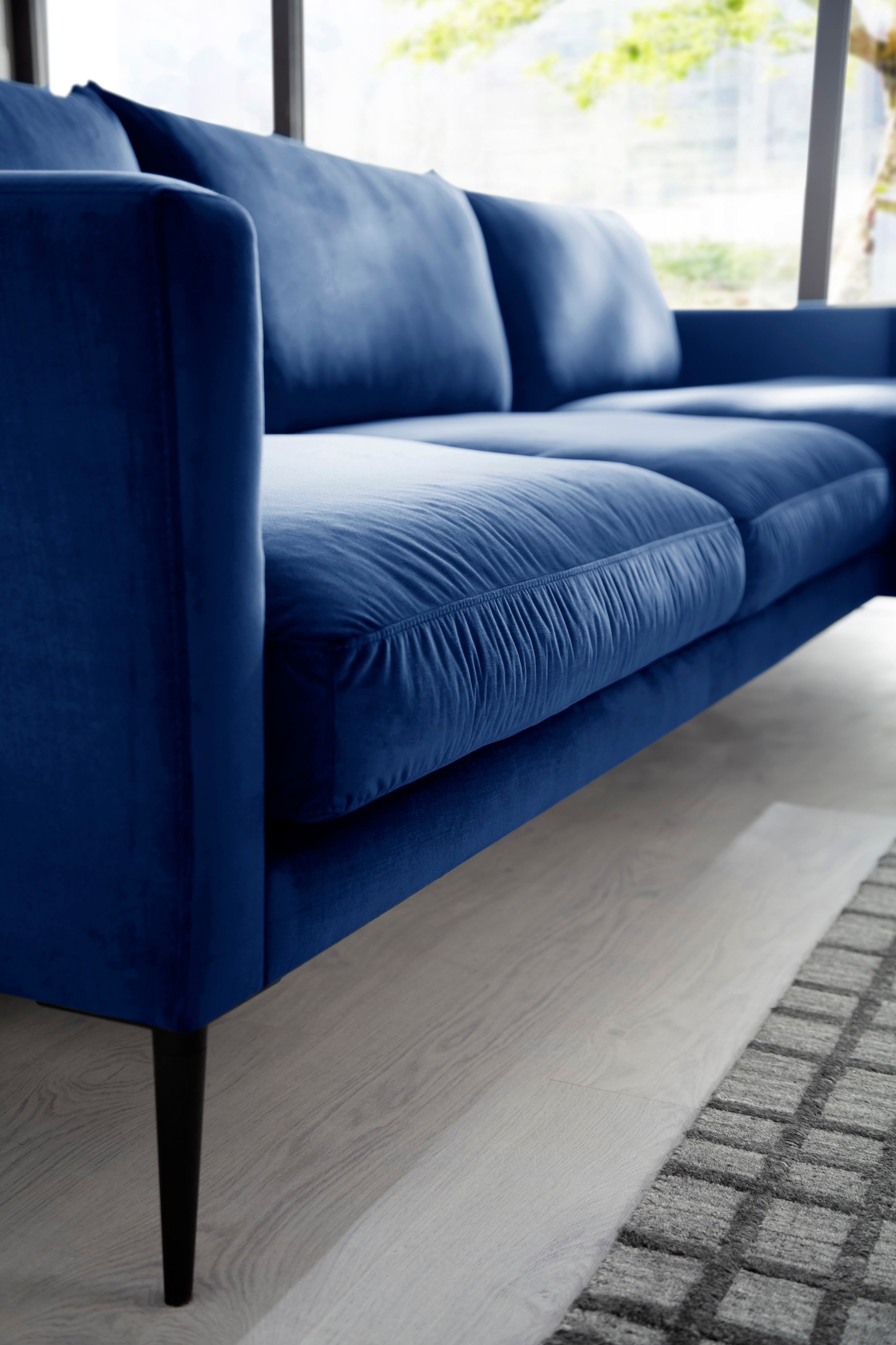 Trends by HG Polsterecke »Svea L-Form«, Recamiere rechts oder links, mit Metallfuß, frei im Raum stellbar