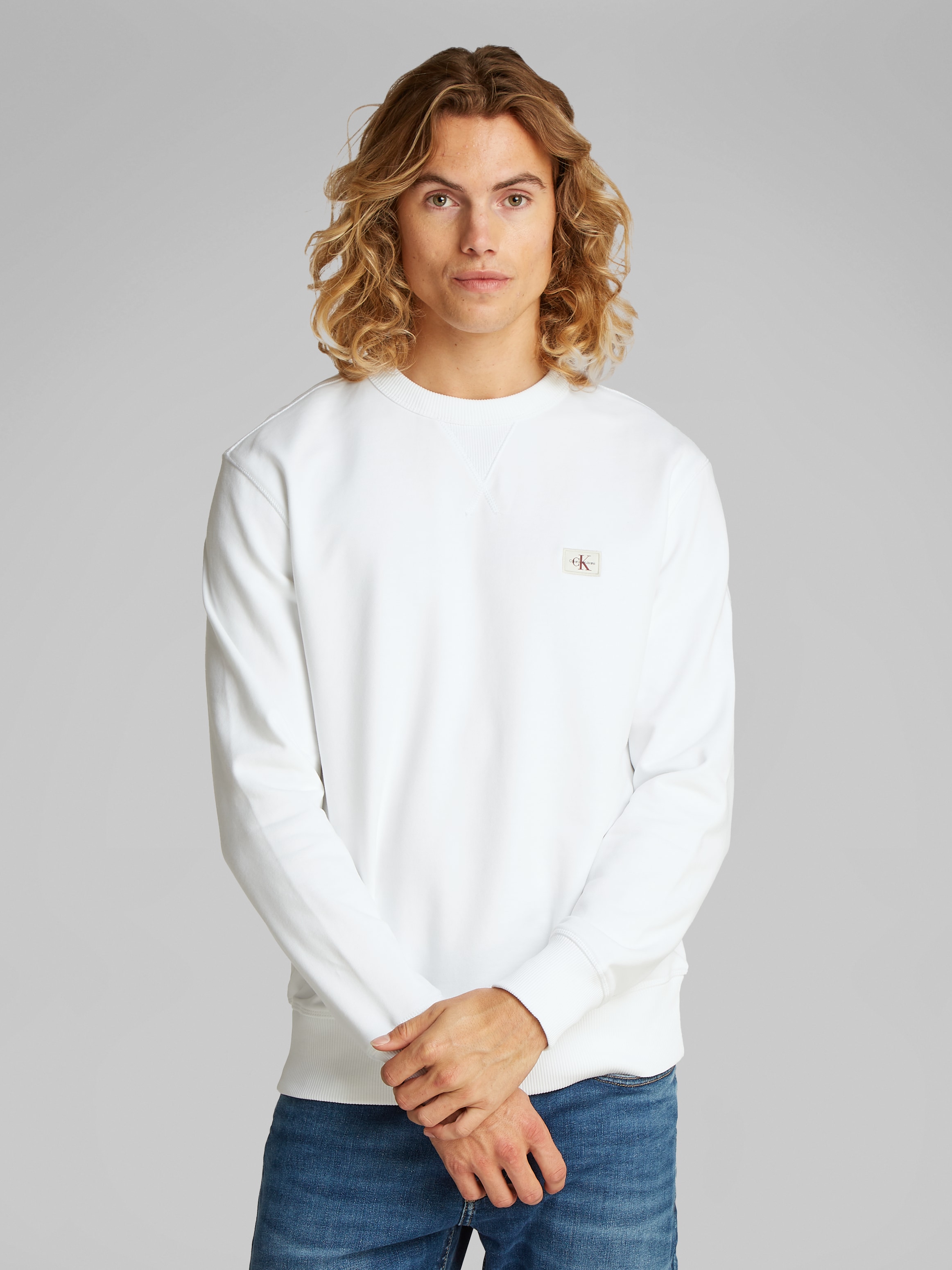 Calvin Klein Jeans Sweatshirt "WOVEN LABEL CREW NECK", Logostickerei günstig online kaufen