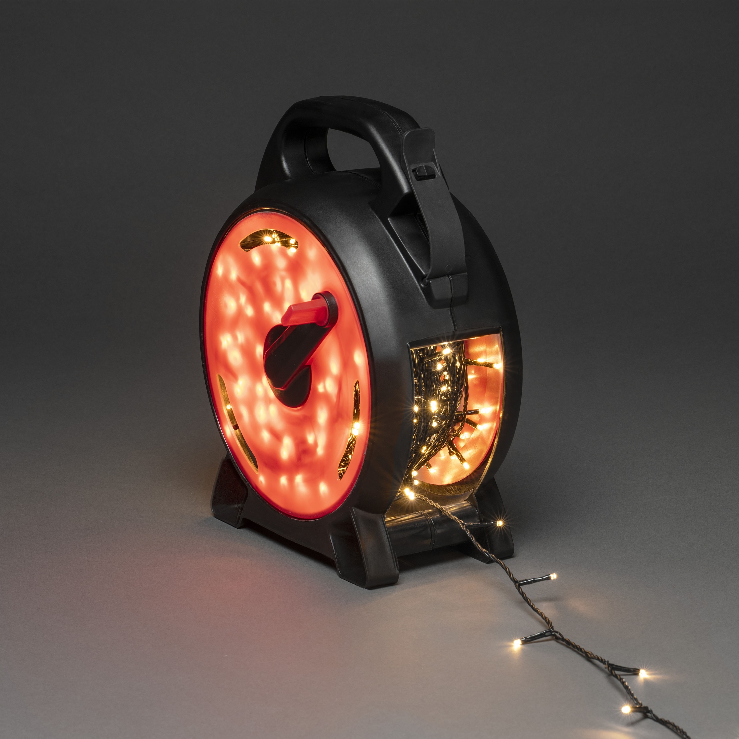 KONSTSMIDE LED-Lichterkette »Weihnachtsdeko aussen«, 400 St.-flammig, Micro LEDs mit Kabelaufroller, schwarz-rot, 400 warm weiße Dioden