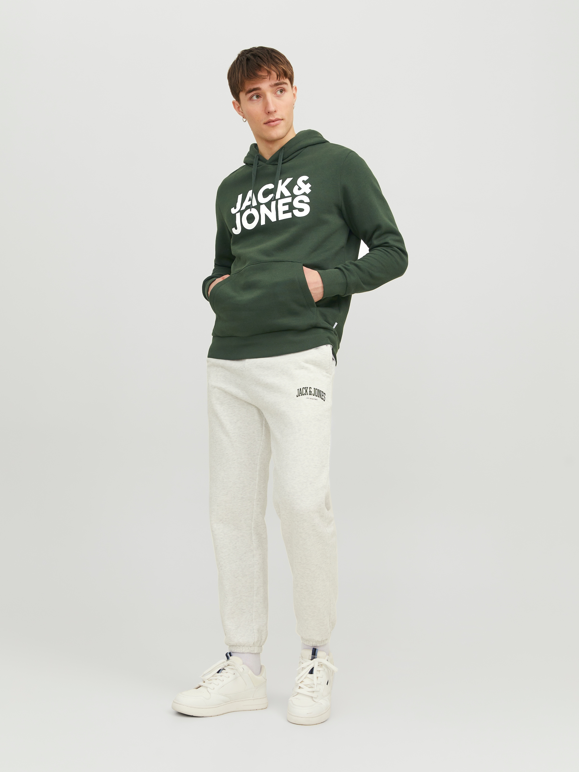 Jack & Jones Kapuzensweatshirt »JJECORP LOGO SWEAT HOOD NOOS«, mit Logo Print
