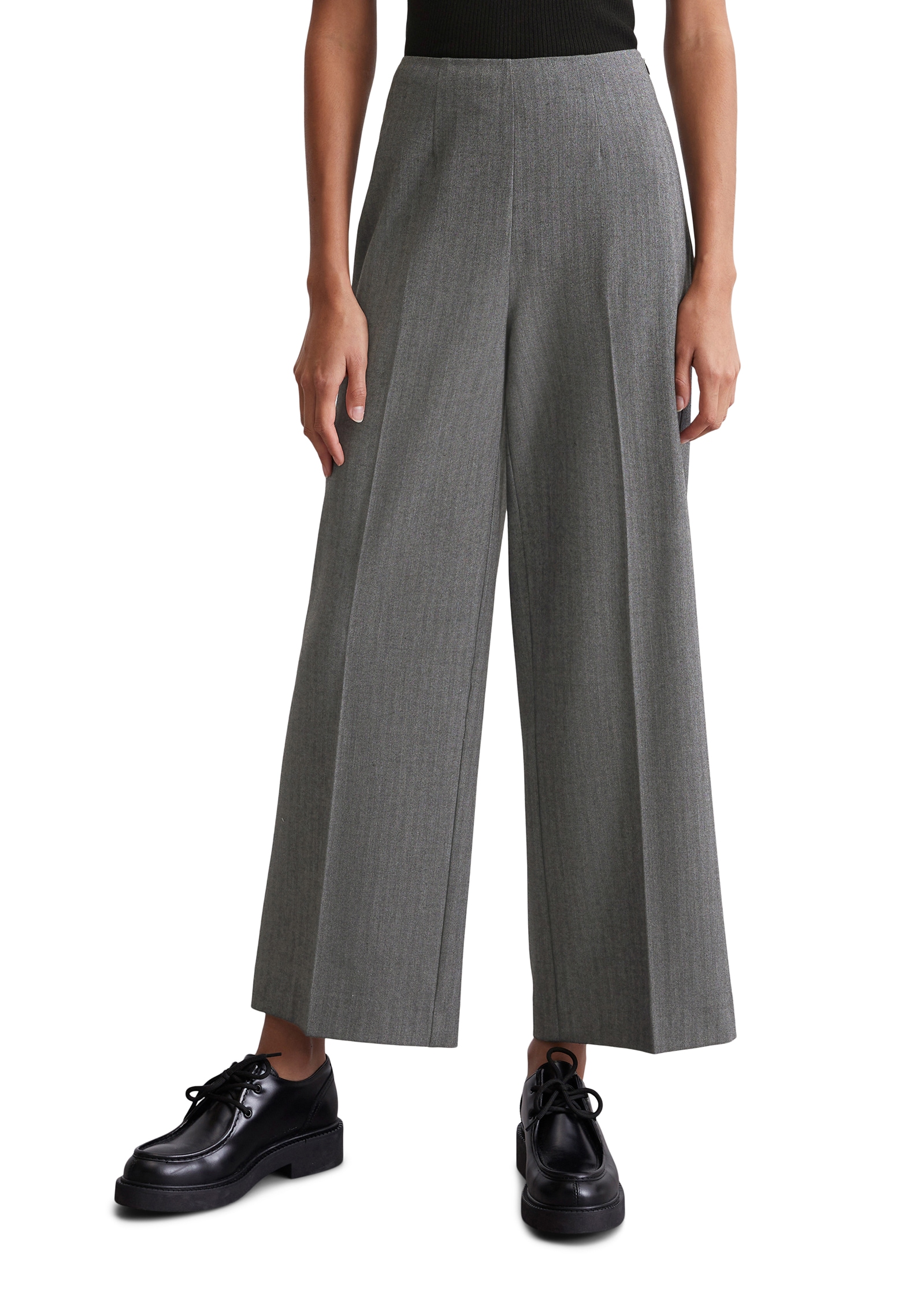 Culotte »culotte style«, mti angeschnittenem Bund, seitlicher Reißverschluss,...