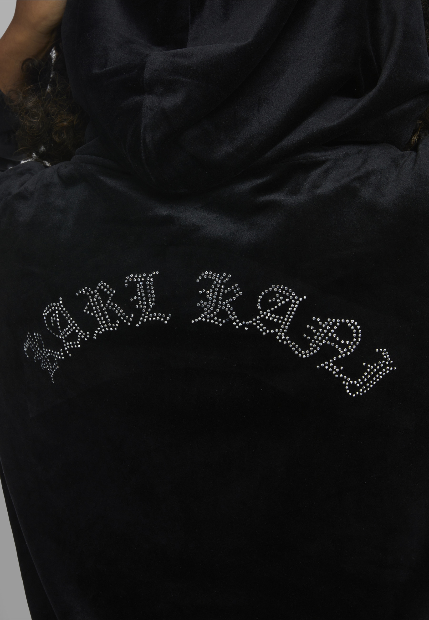 Karl Kani Outdoorjacke »Karl Kani Signature Rhinestone Velours Tight Trackjacket« 1 Stk. tlg. mit Kapuze