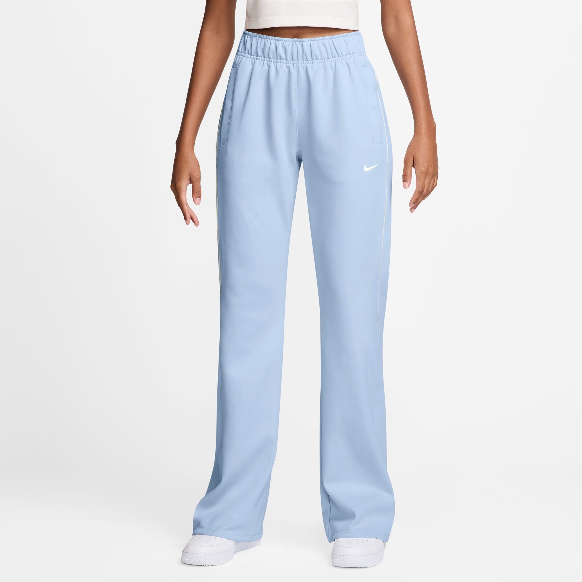 Nike Sportswear Sporthose »W NSW NK WR MR POLY KNIT PNT«  sportlicher Stil