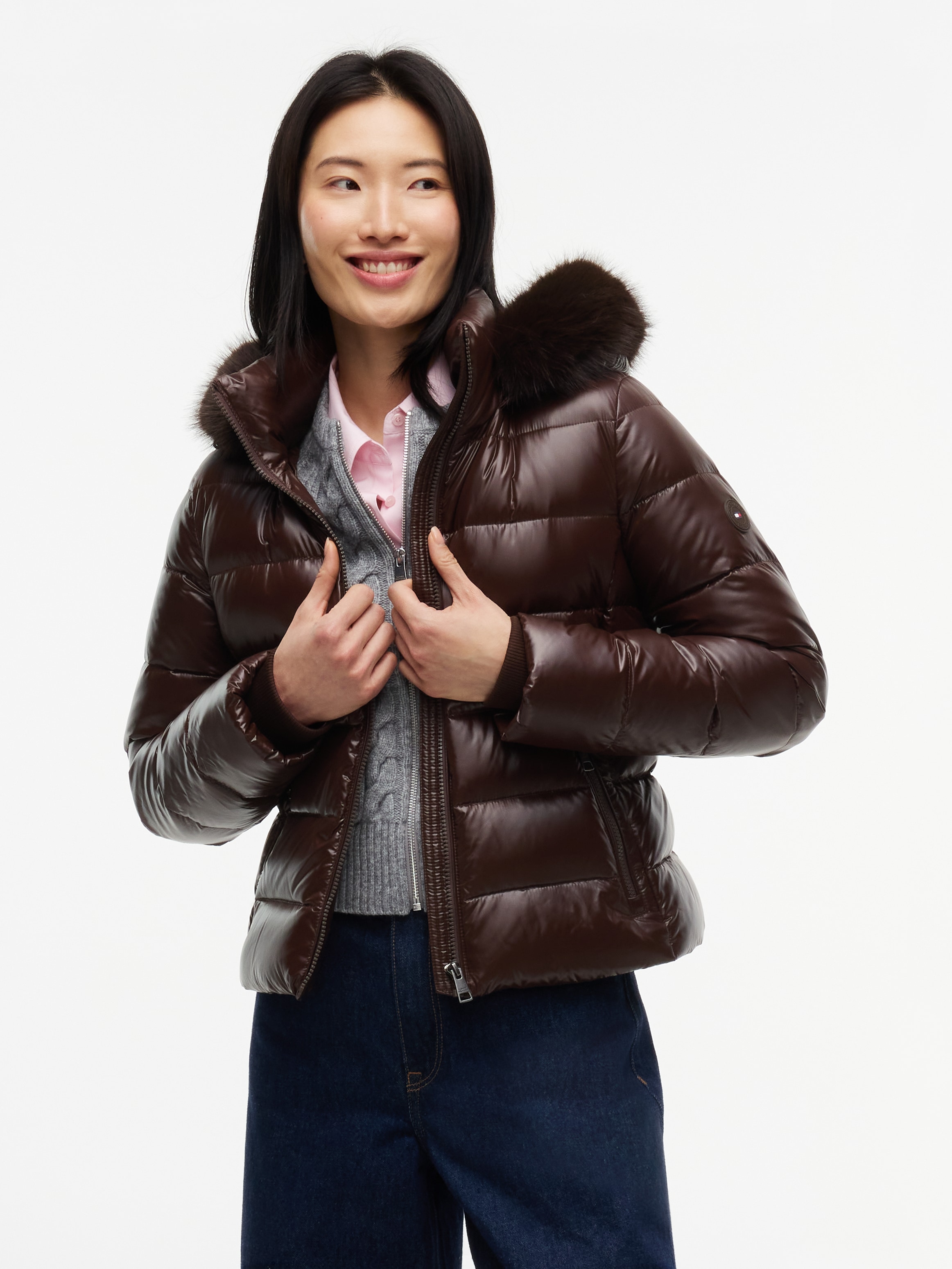 Tommy Hilfiger Steppjacke "GLOSS DOWN FITTED JACKET" Kunstfaser, in leicht glänzender Optik