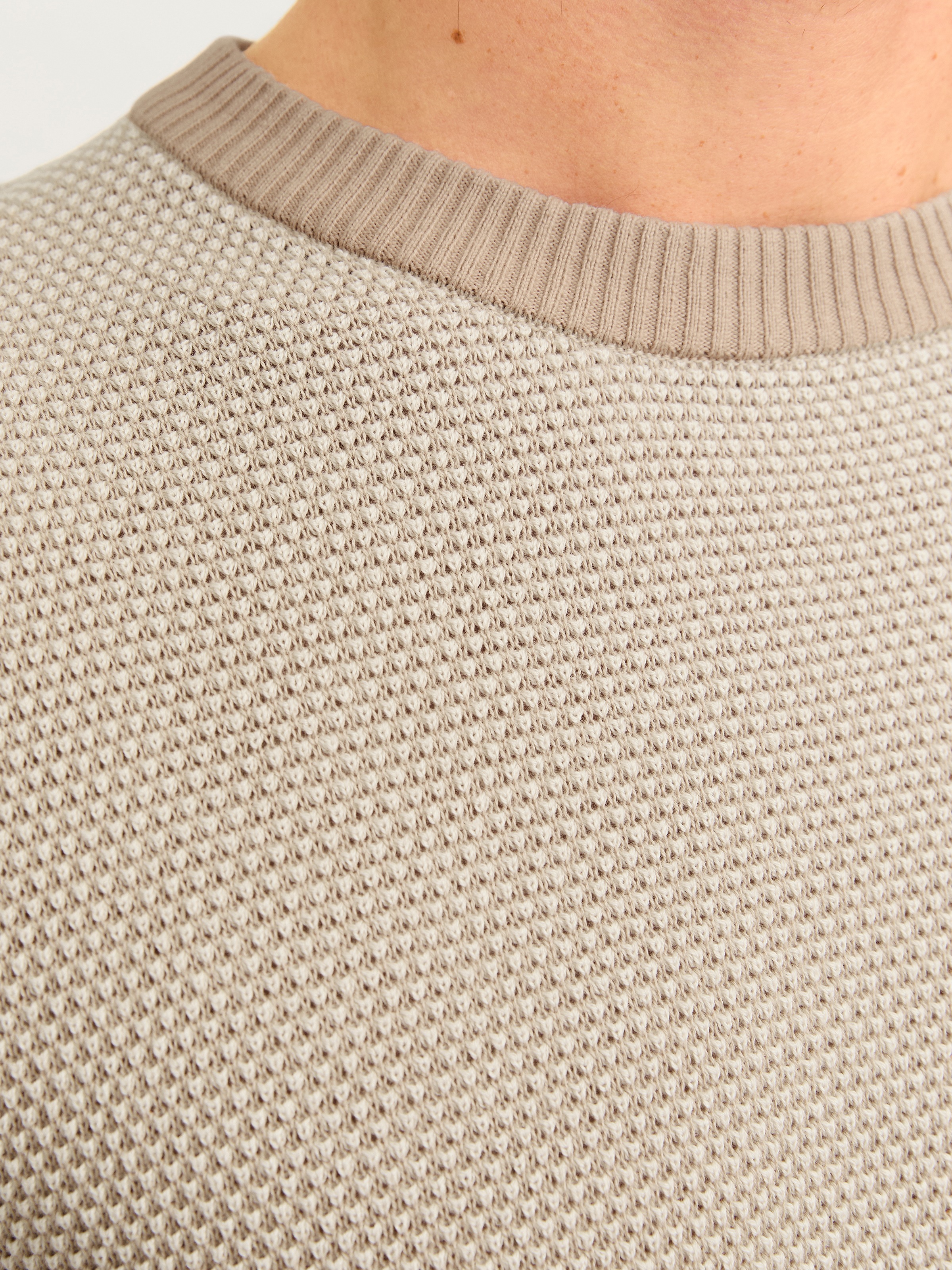 Thumbnail - Jack & Jones Rundhalspullover "JJEGLOBE KNIT CREW NECK NOOS", in Strick Optik