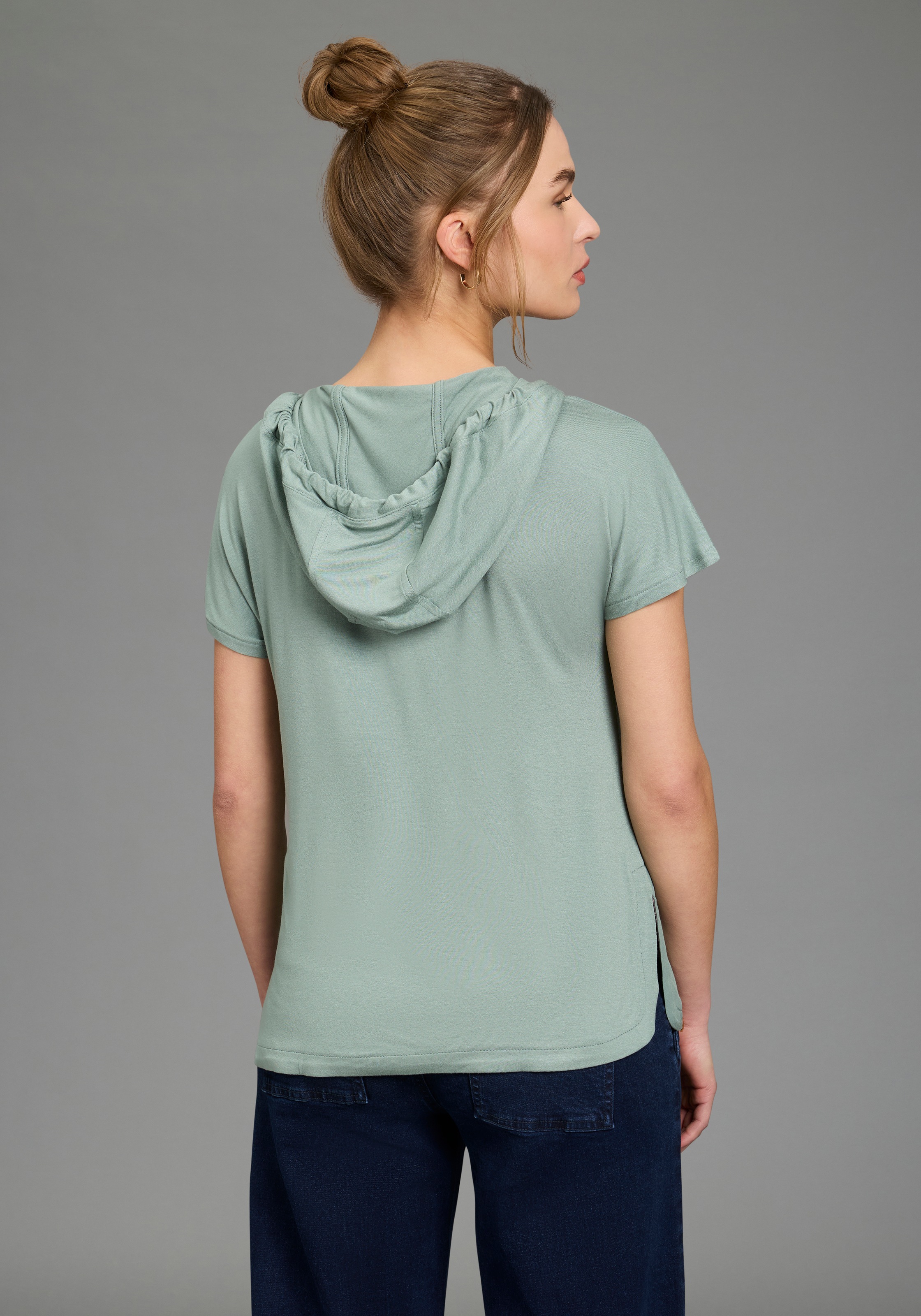 KangaROOS Shirtbluse figurumspielendes Blusentop, mit angeschnittenen Ärmel günstig online kaufen