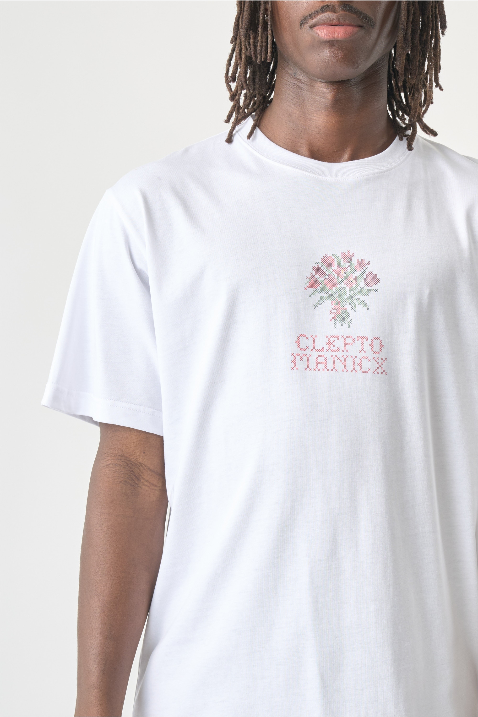 Cleptomanicx T-Shirt mit modischem Frontprint