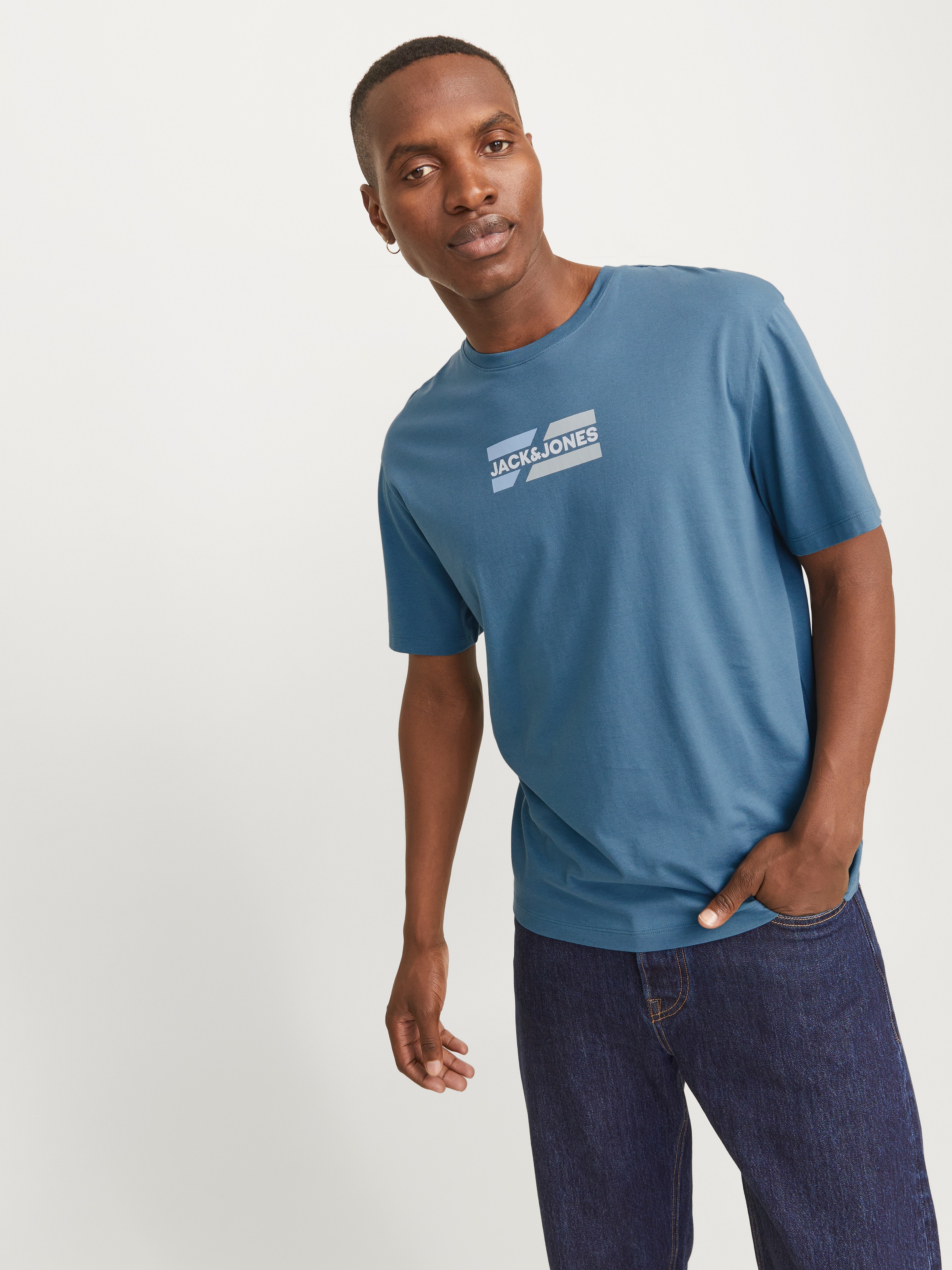 Jack & Jones Rundhalsshirt "JJECORP GRAPHIC TEE SS O-NECK NOOS" mit Logo Pr günstig online kaufen