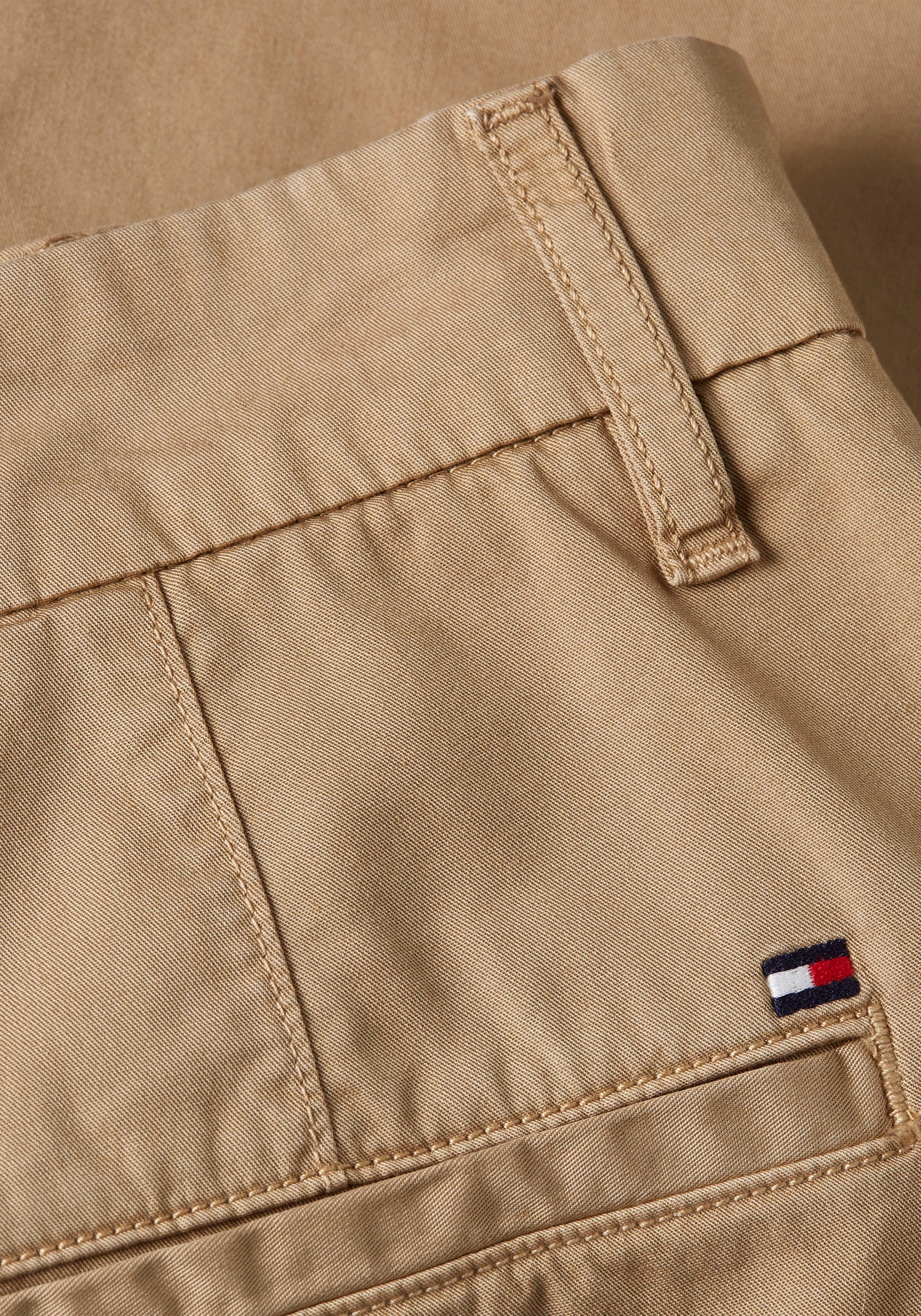 Tommy Hilfiger Chinoshorts »CO BLEND GMD CHINO SHORT«, mit Umschlagsaum