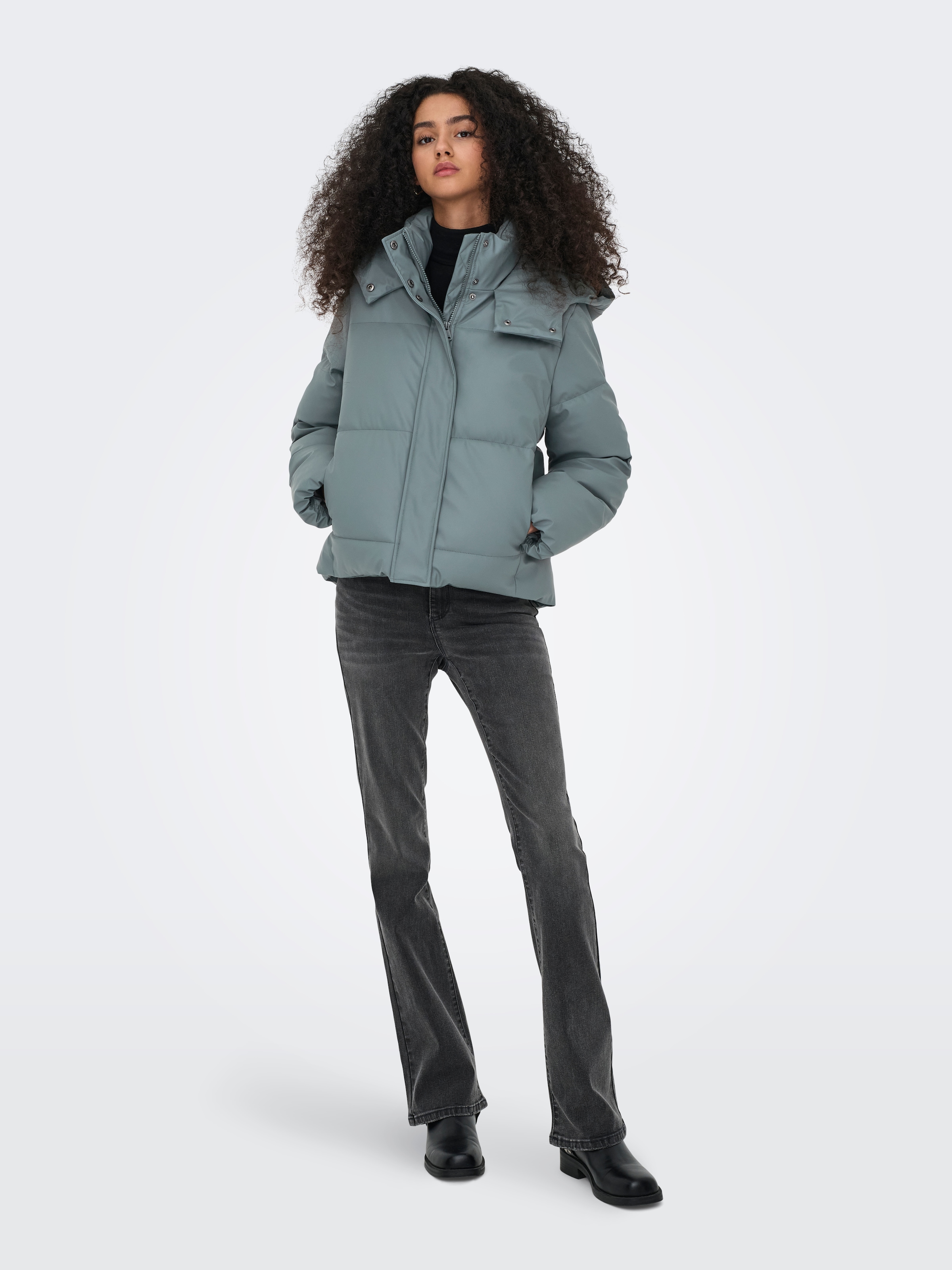 ONLY Steppjacke »ONLAGNES COATED PUFFER JACKET OTW« mit Kapuze