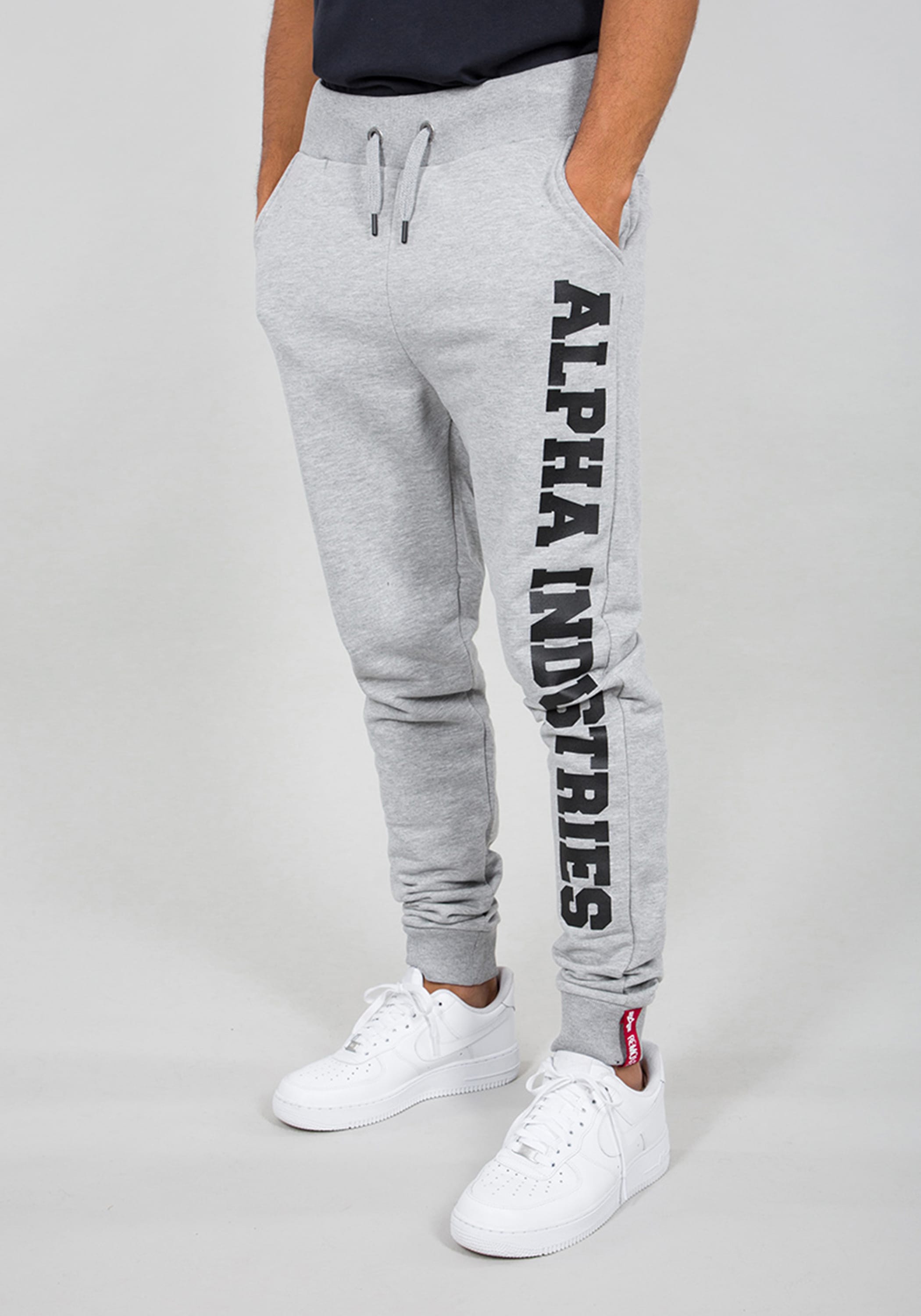 Alpha Industries Jogginghose »Alpha Industries Men - Jogger Big Letters Jogger«