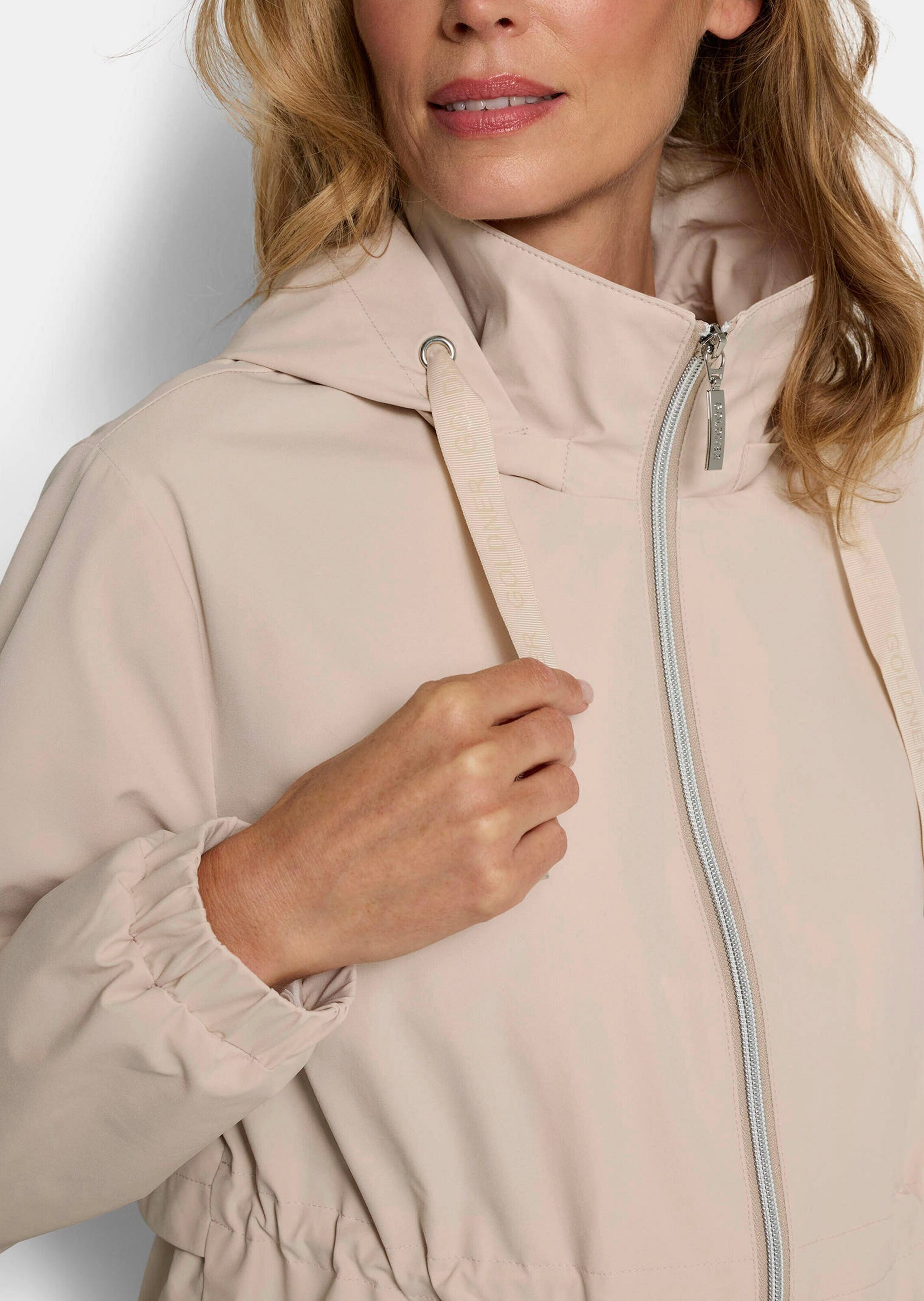 GOLDNER Jackenblazer »Kurzgröße Freizeitjacke mit Kapuze« abtrennbare Kapuze