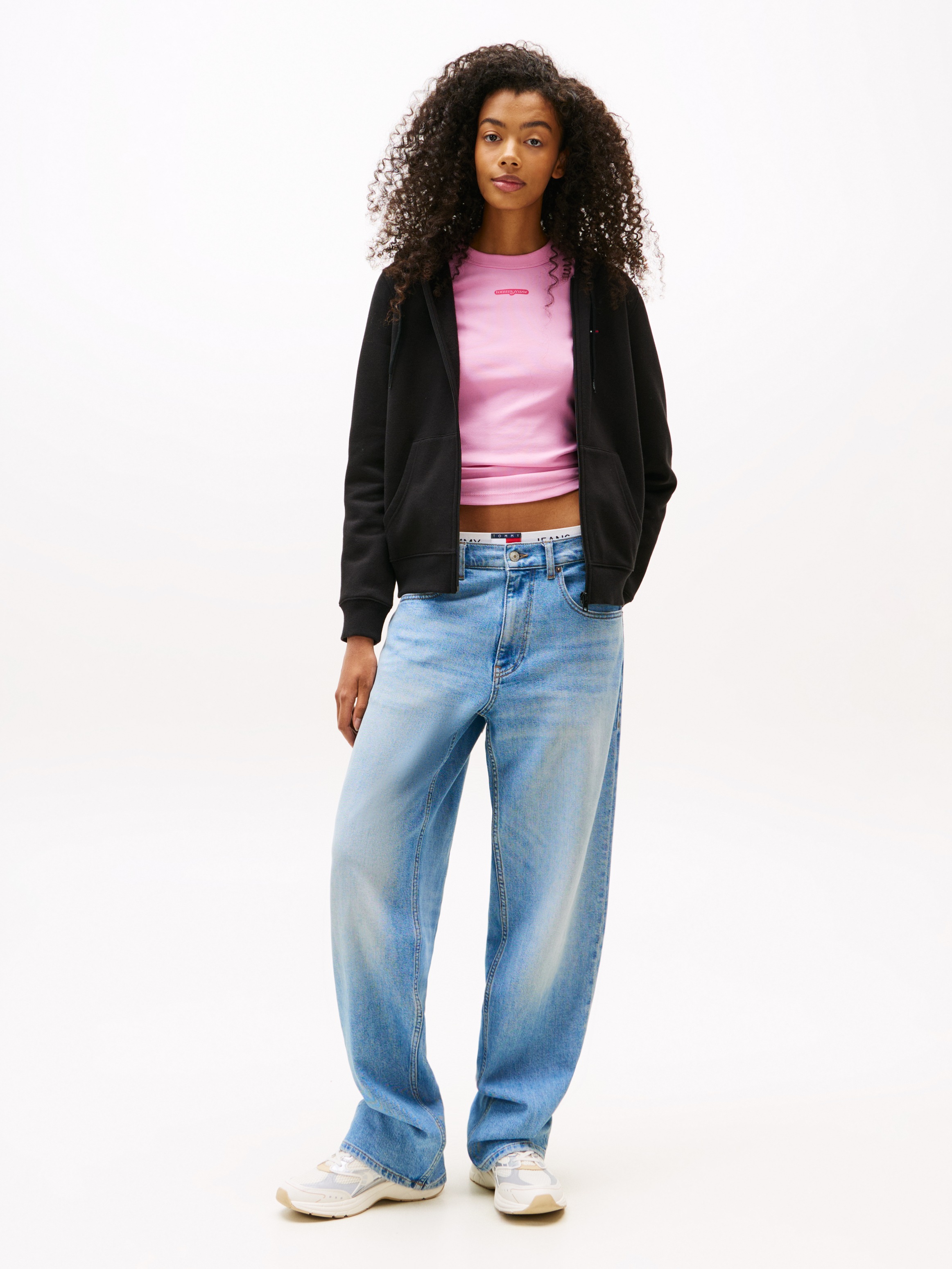 Tommy Jeans Sweatjacke »TJW REG S FLAG ZIP THRU«, mit Logostickerei