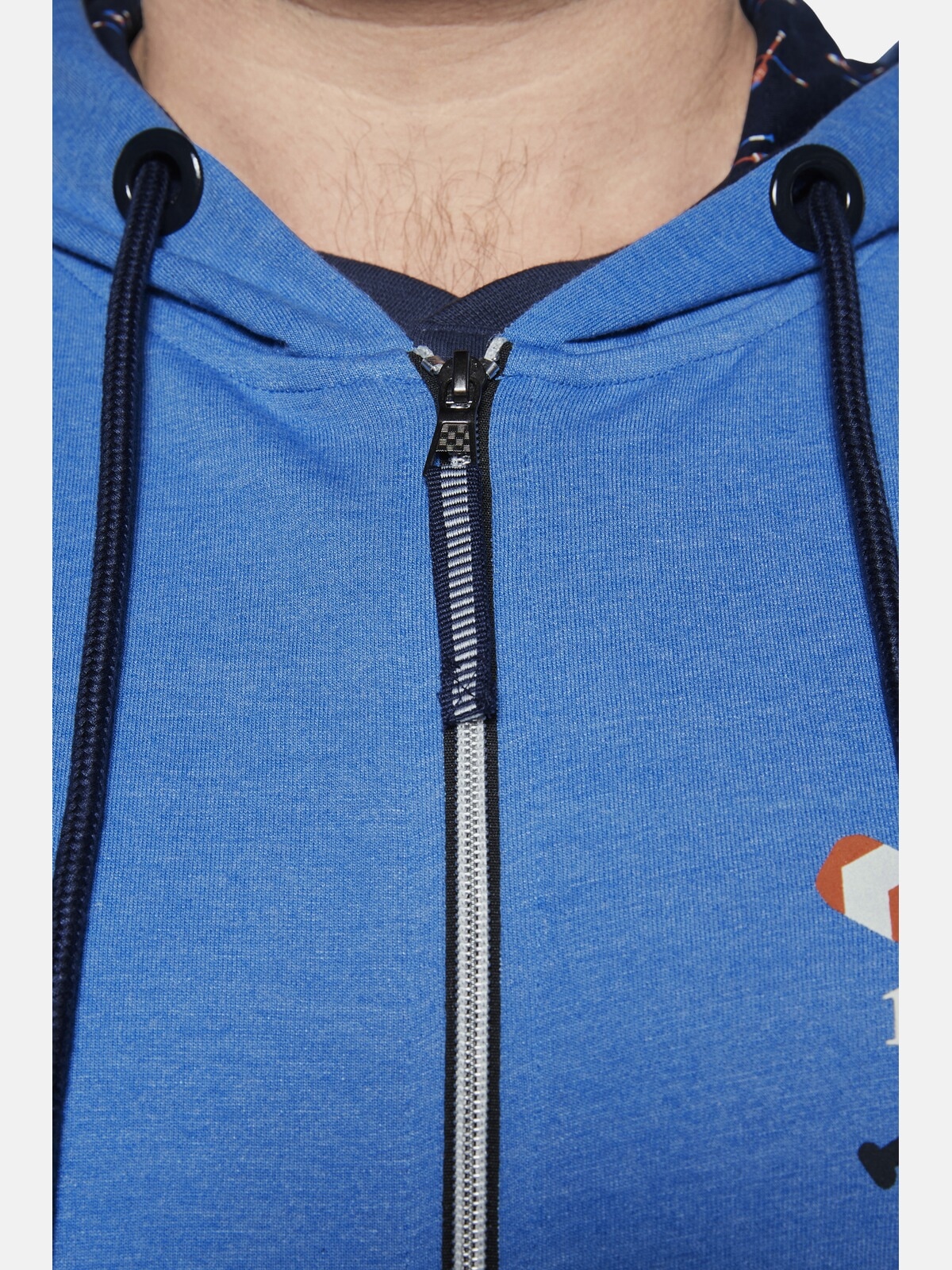 Charles Colby Kapuzensweatjacke »Sweatjacke DUKE EDMUND«, mit kontrastfarbener Kapuze