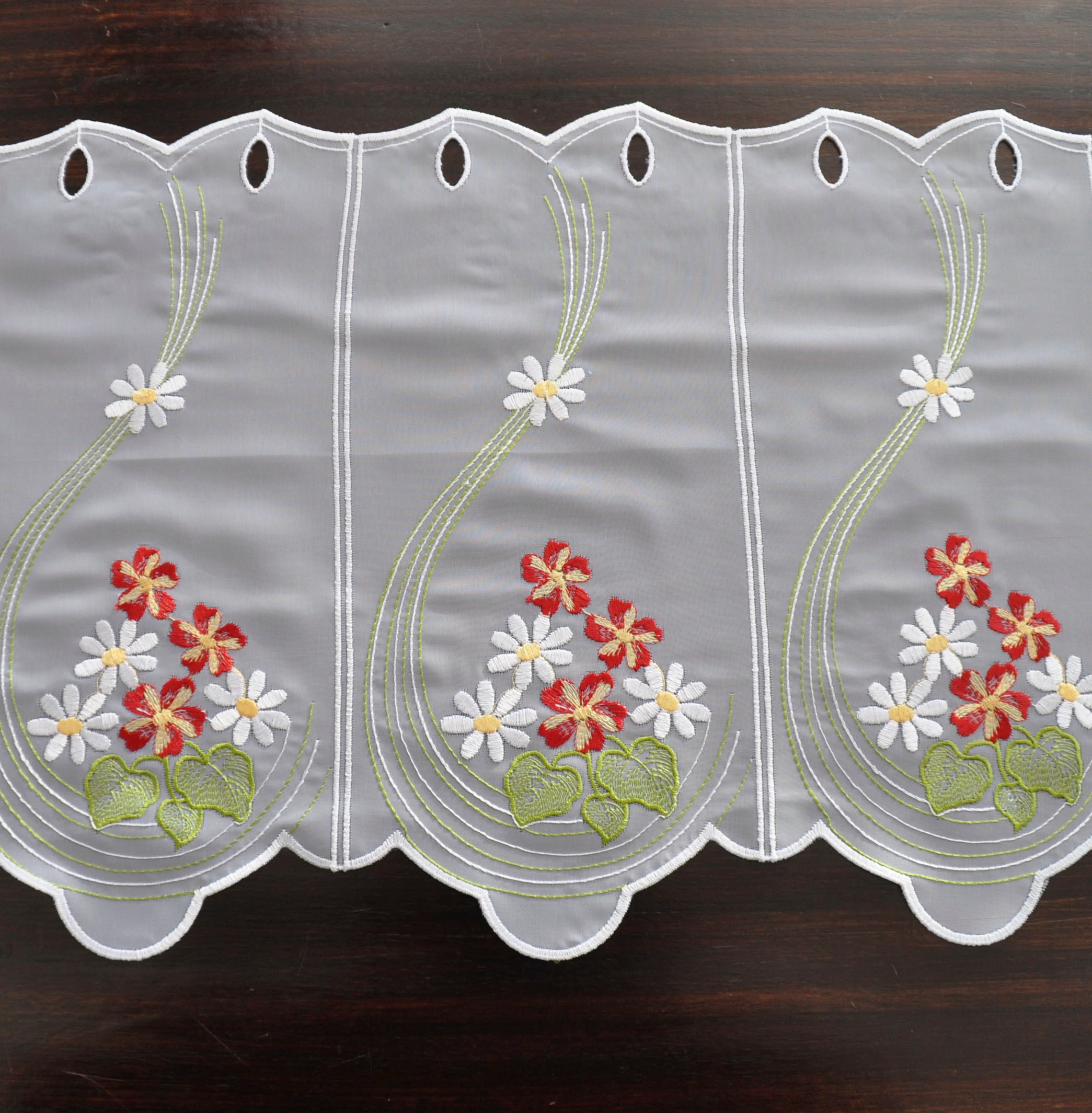 Stickereien Plauen Panneaux "Klara" Stangendurchzug 1 Stk. tlg. günstig online kaufen