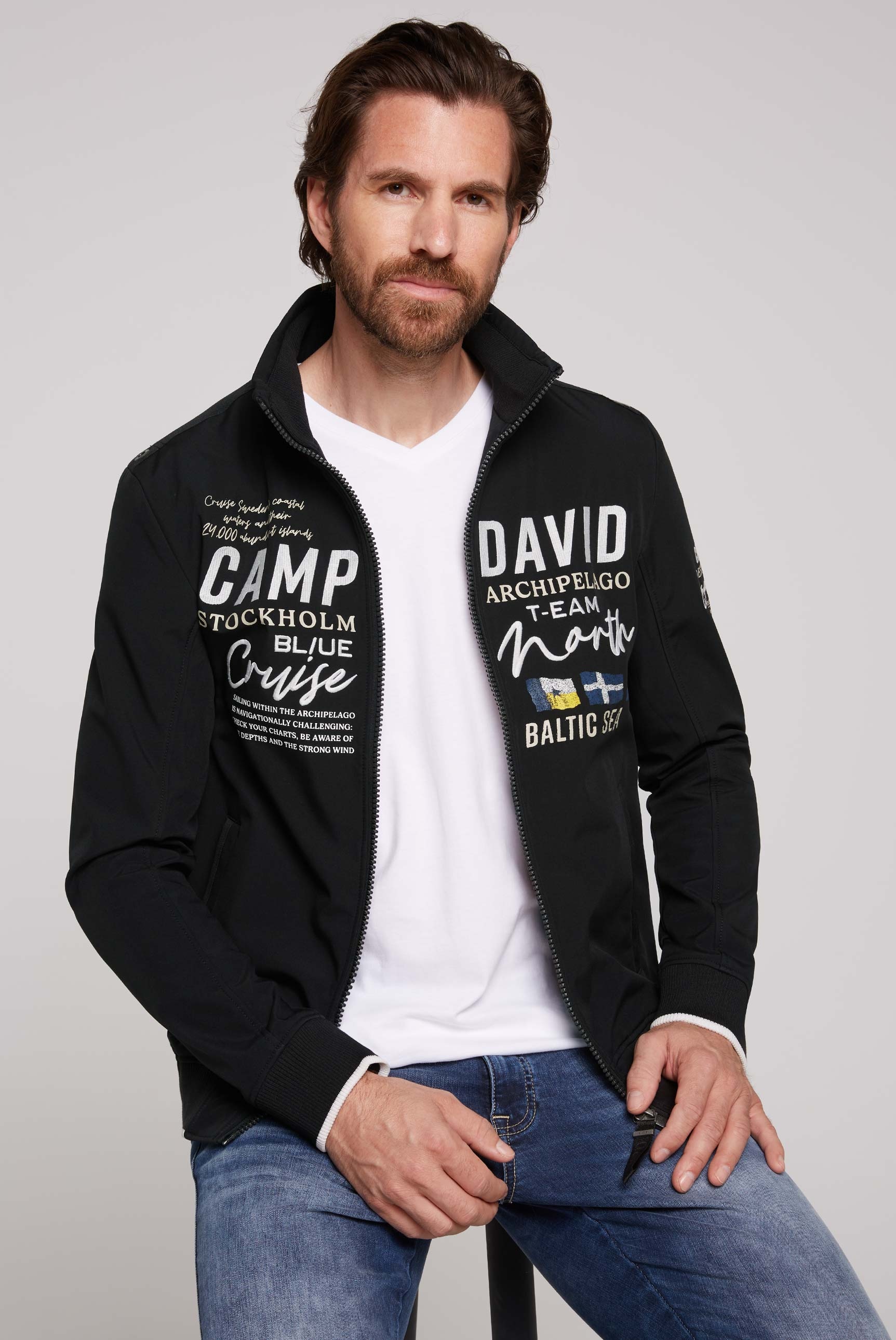 CAMP DAVID Softshelljacke, ohne Kapuze, mit Stehkragen und Logo-Prints und Stickereien