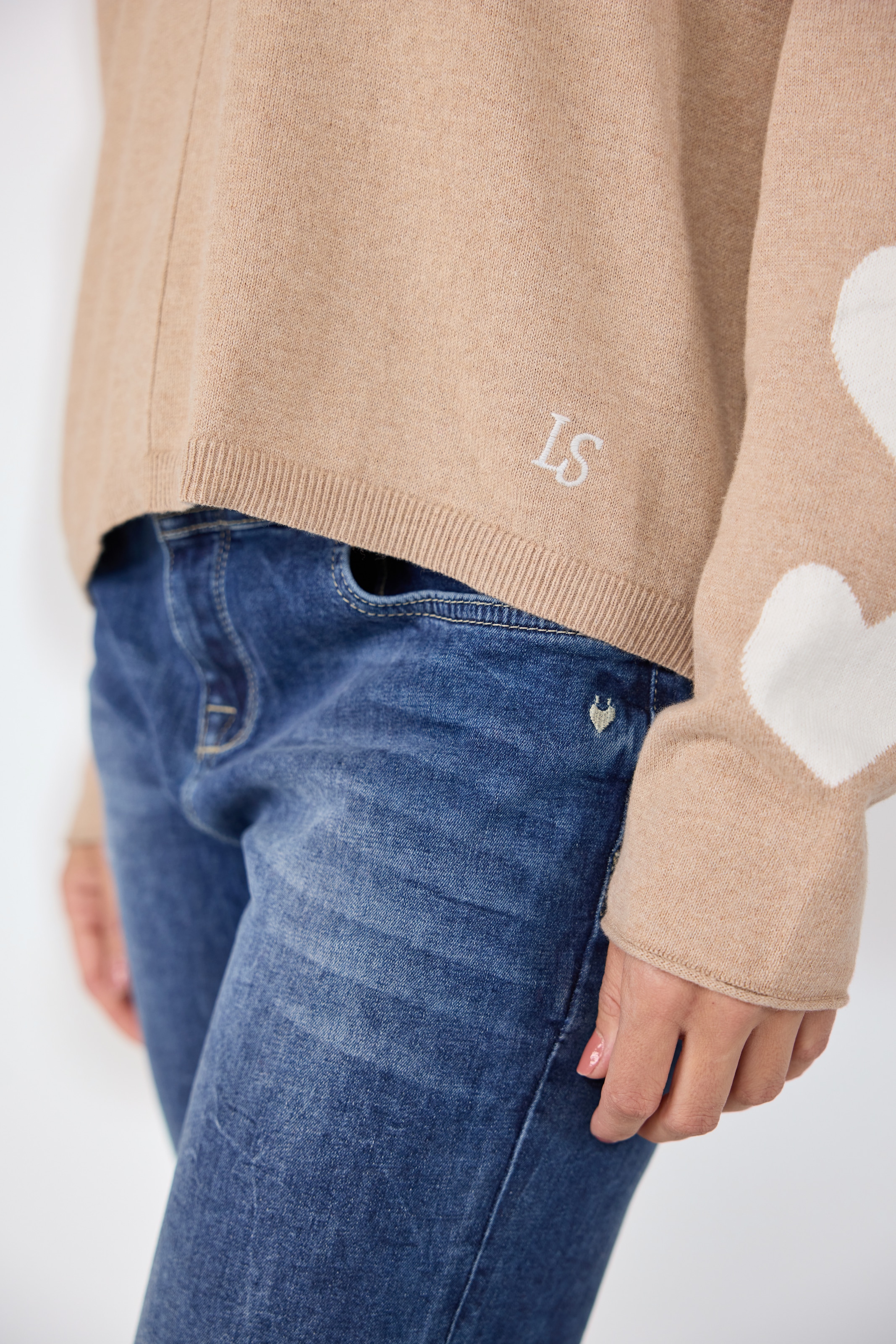 Lieblingsstück Strickpullover »LinkaL«, mit Herzintarsien am Ärmel