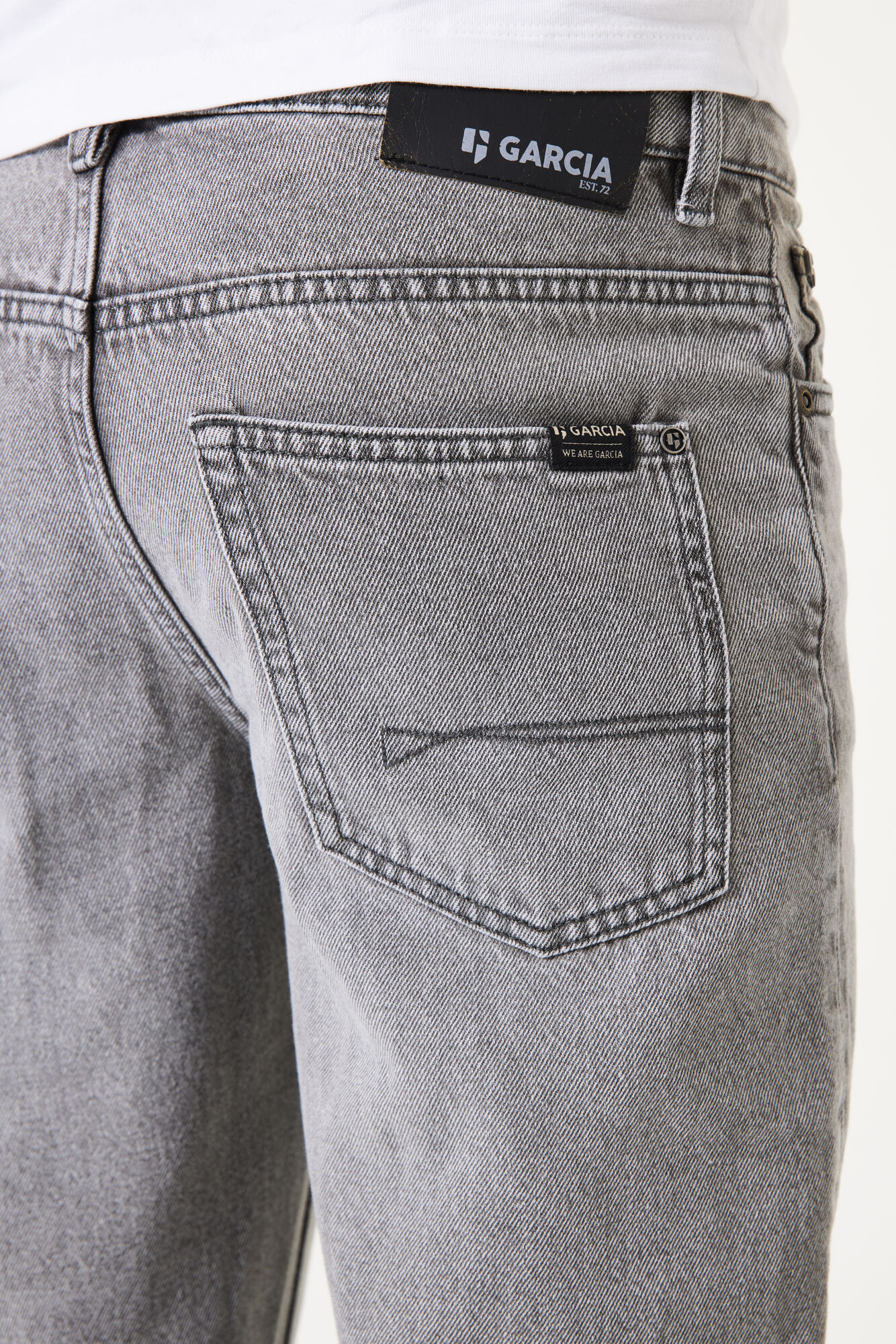 Thumbnail - Garcia Straight-Jeans "Ilyano" Etwas niedrigere Leibhöhe