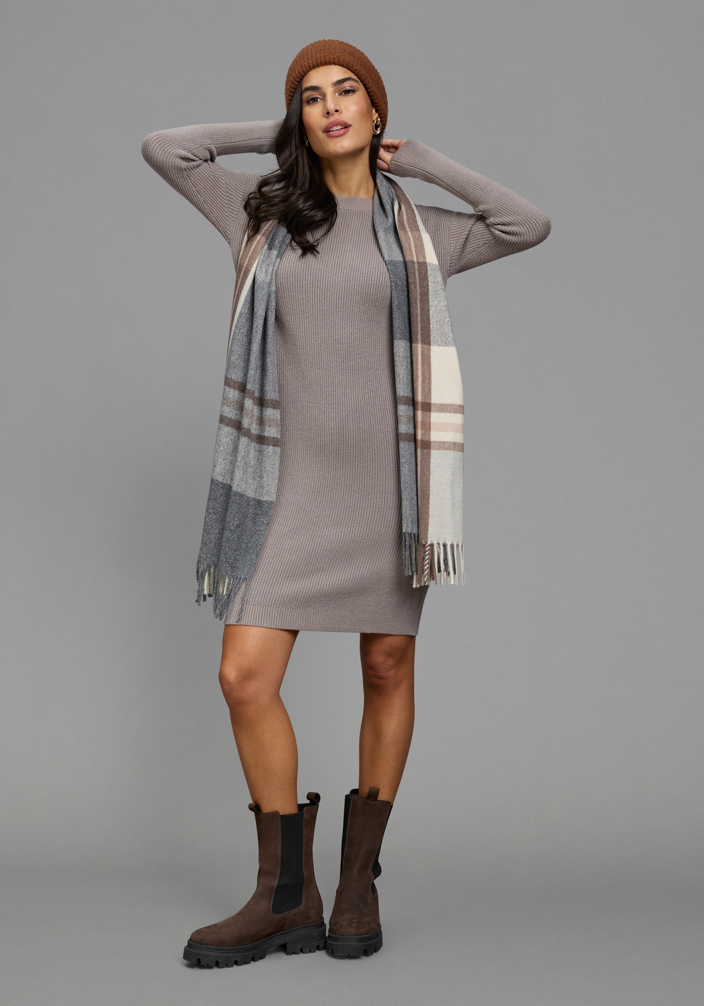 Laura Scott Strickkleid »in Mini-Länge« mit Detailknöpfen, aus weicher Viskosemischung