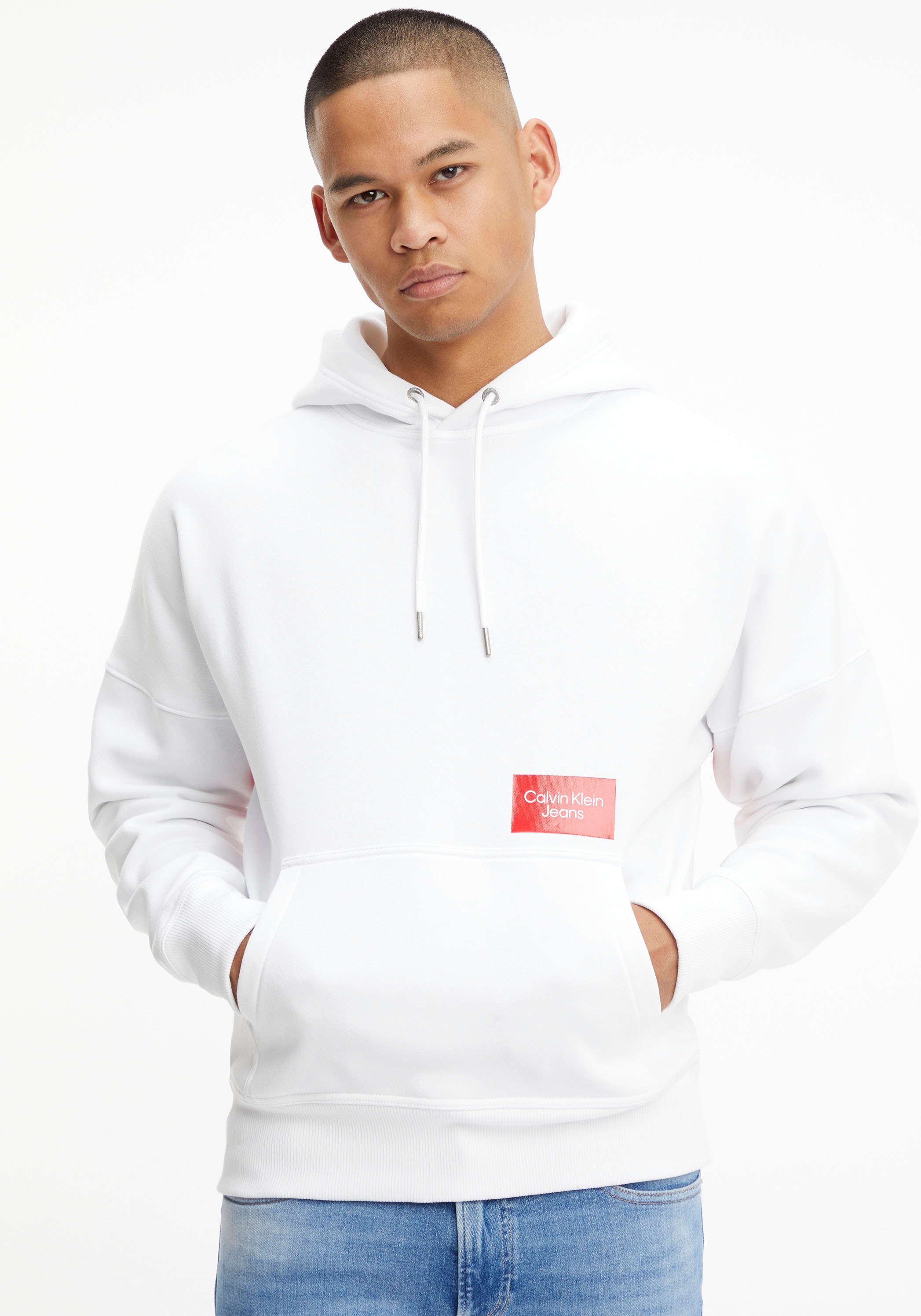 Calvin Klein mit Rücken COLORBLOCK ▷ dem Klein bestellen HOODIE«, LOGO »BOLD Logodruck | Calvin auf Jeans BAUR Kapuzensweatshirt