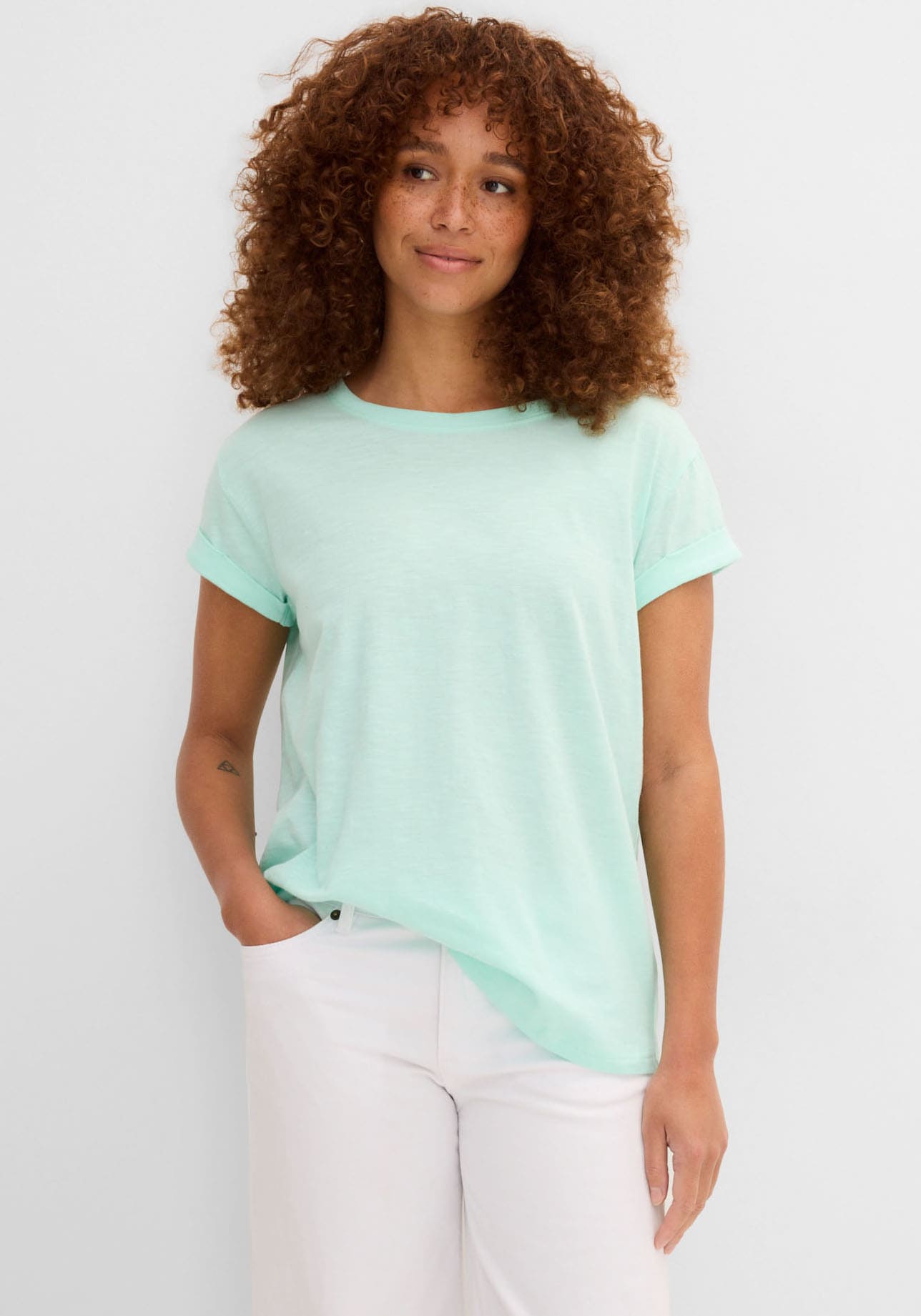 bonprix T-Shirt "Boxy-Shirt" lockere, figurumspielende Passform, Kurzarm, Rundhalsausschnitt