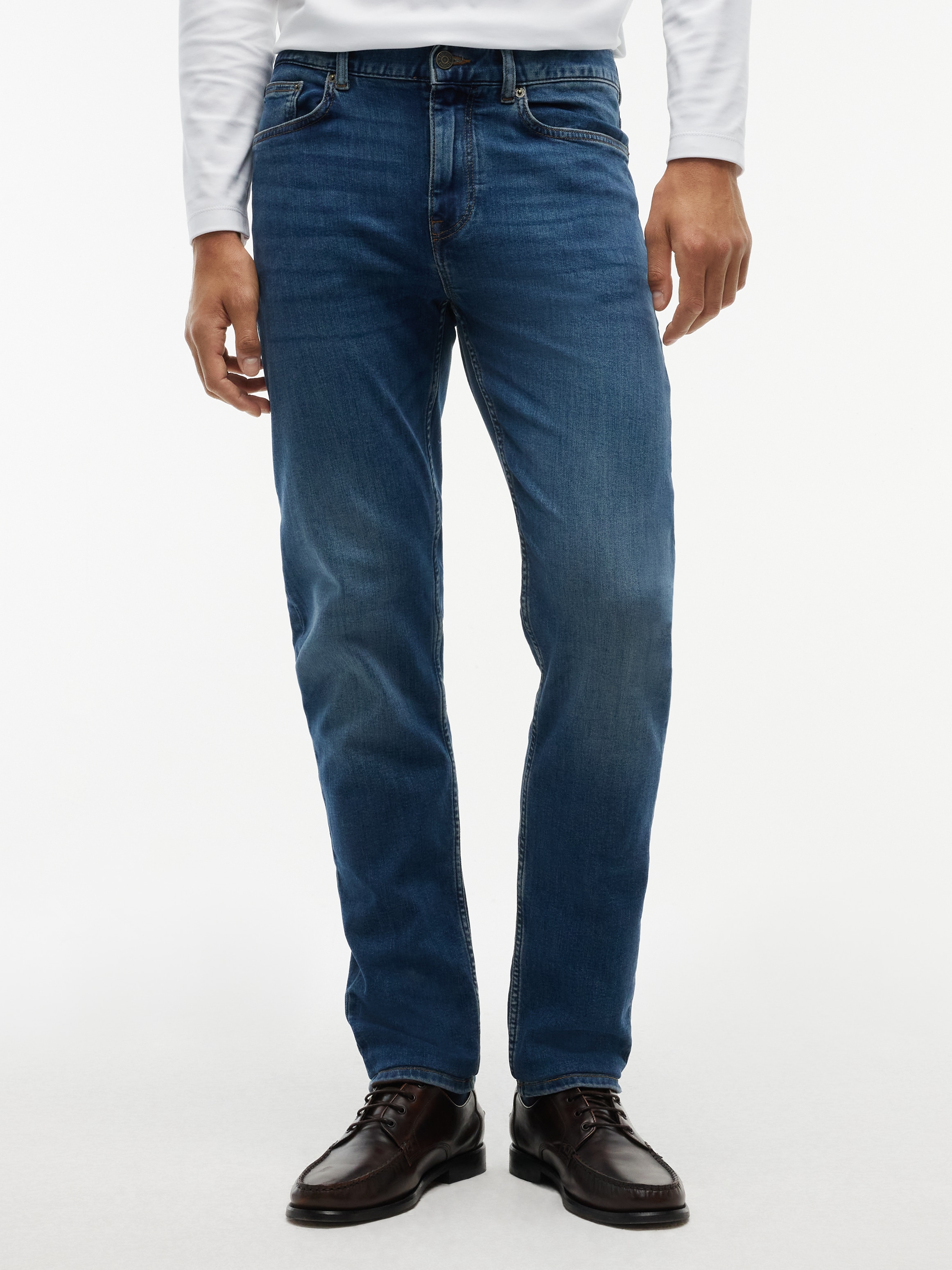 Tommy Hilfiger Slim-fit-Jeans "CORE BLEECKER" mit dezenter Waschung