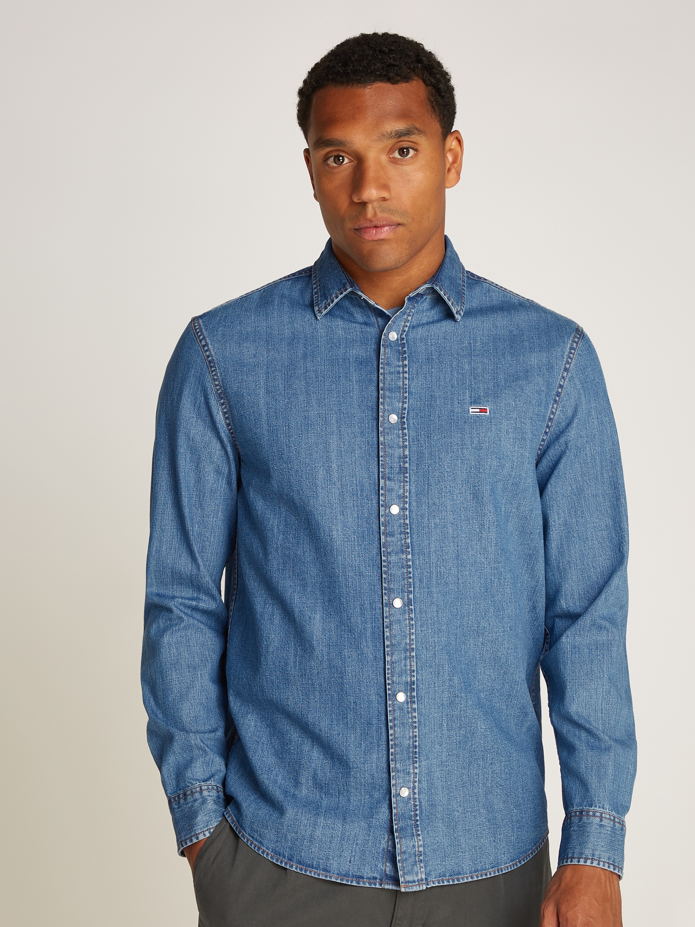 Jeanshemd »RGLR FIT SHIRT MID BLUE«, in blauer Waschung