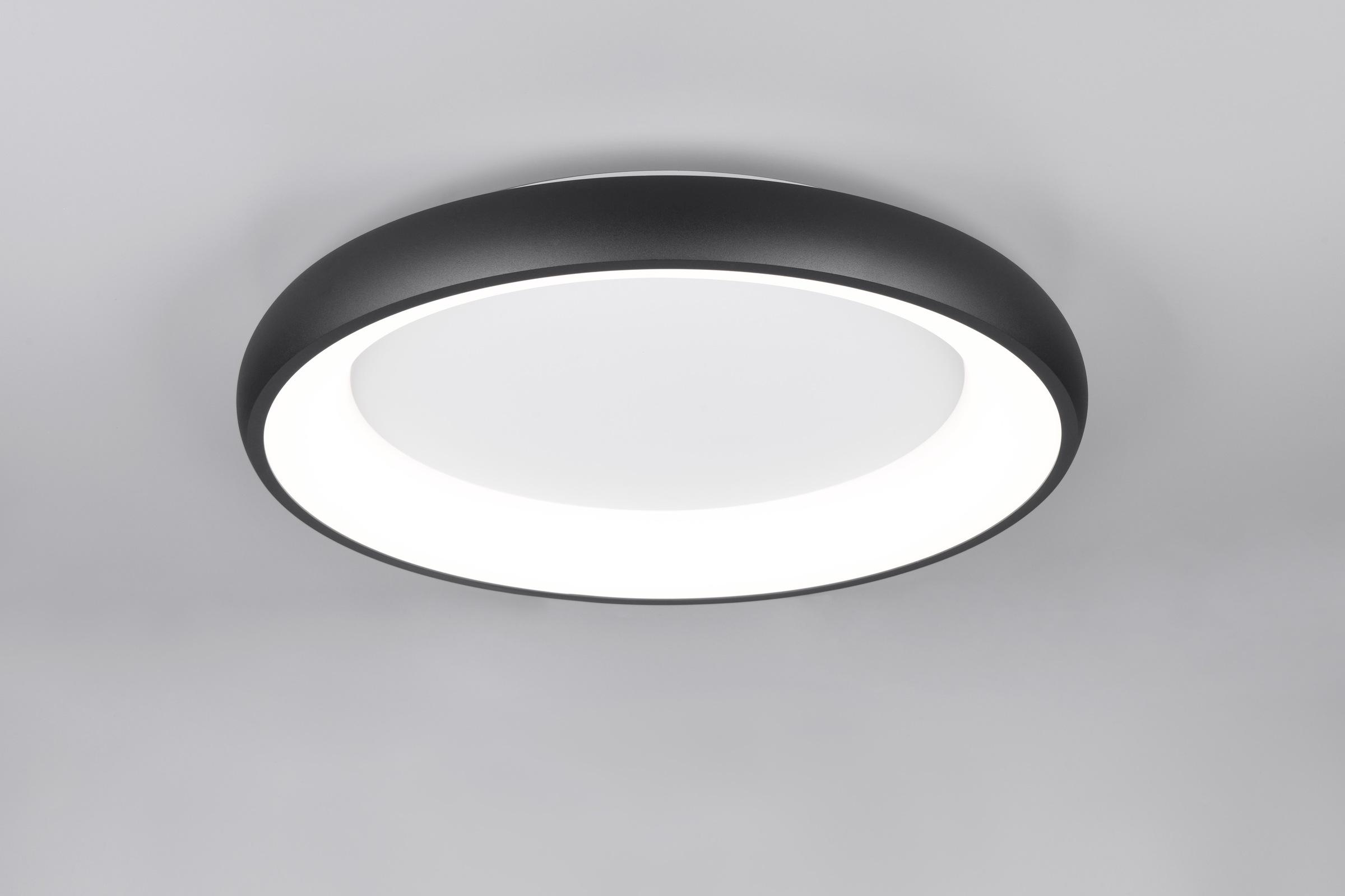 TRIO Leuchten LED Deckenleuchte »CARDONA, runde LED Deckenlampe Büro, Ø 62cm, 4400 Lumen 38W, dimmbar«, 1 flammig, Leuchtmittel LED-Board | LED fest integriert, CCT - Lichtfarbe einstellbar 2300/3000/4000K, auch Wandmontage möglich