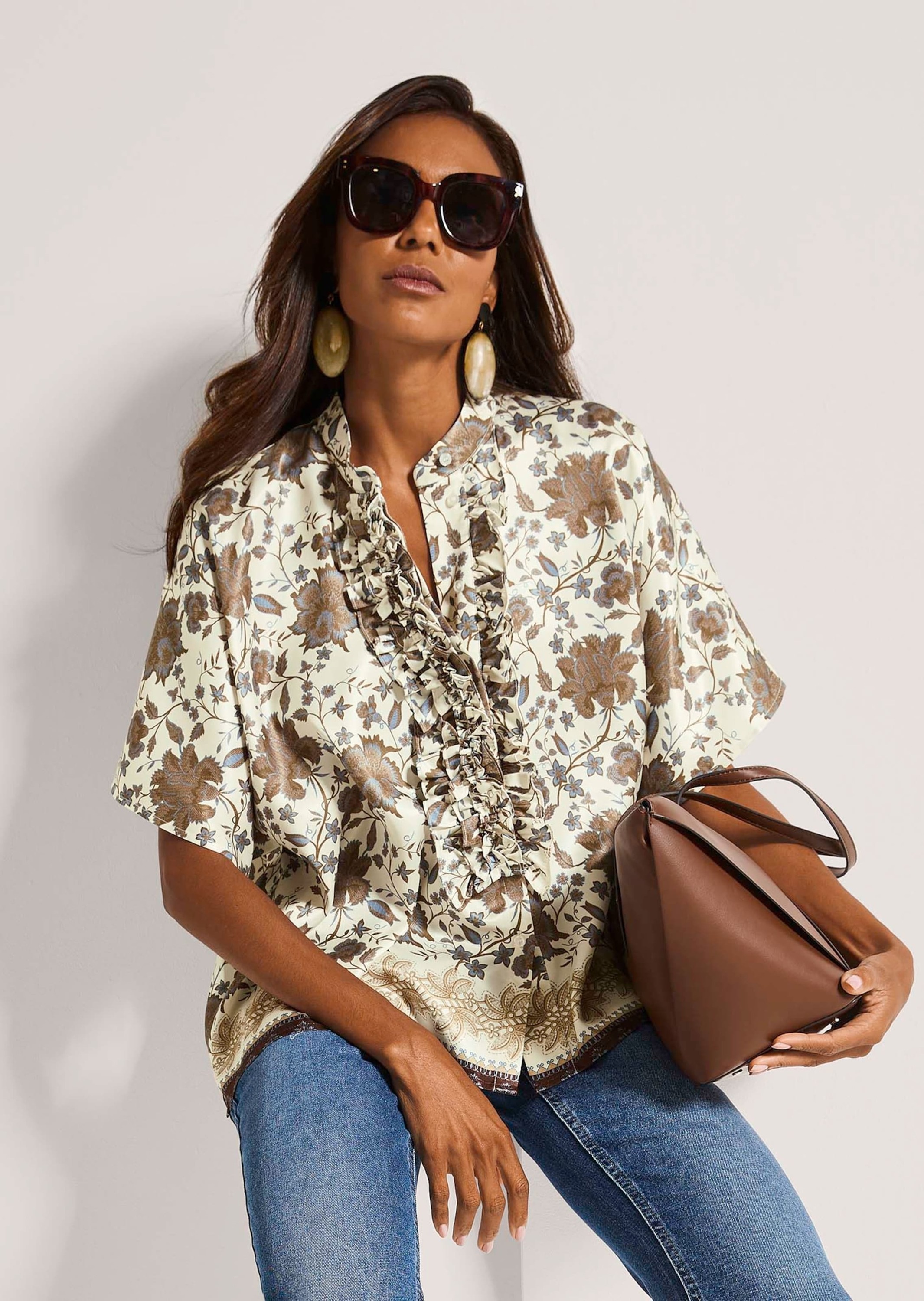 MADELEINE Kurzarmbluse »Blusenshirt Sommerbluse mit floralem Muster«