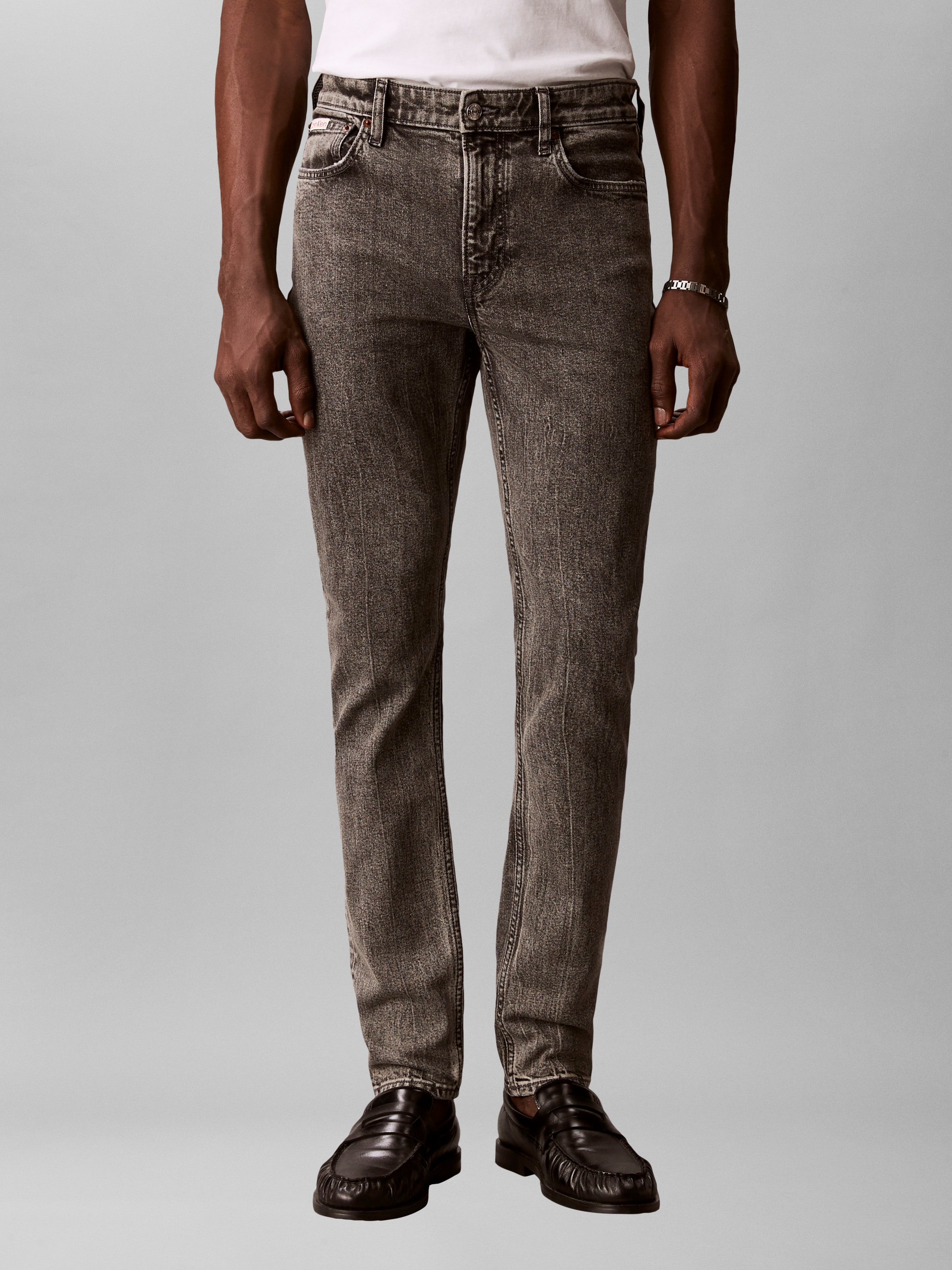 Calvin Klein Jeans »SLIM TAPER« mit Markenlabel