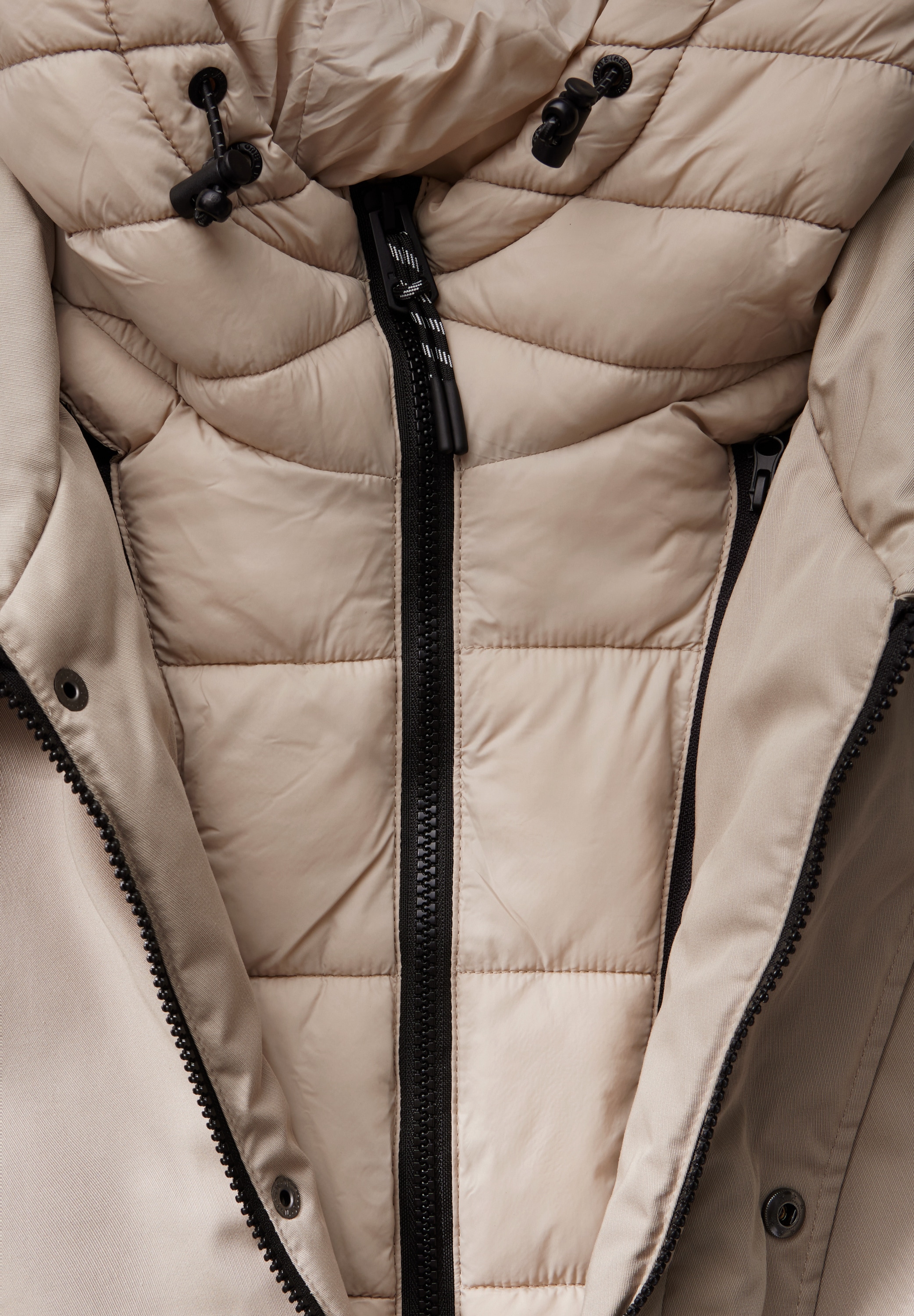 STREET ONE MEN Outdoorjacke, mit Kapuze, aus softem Materialmix