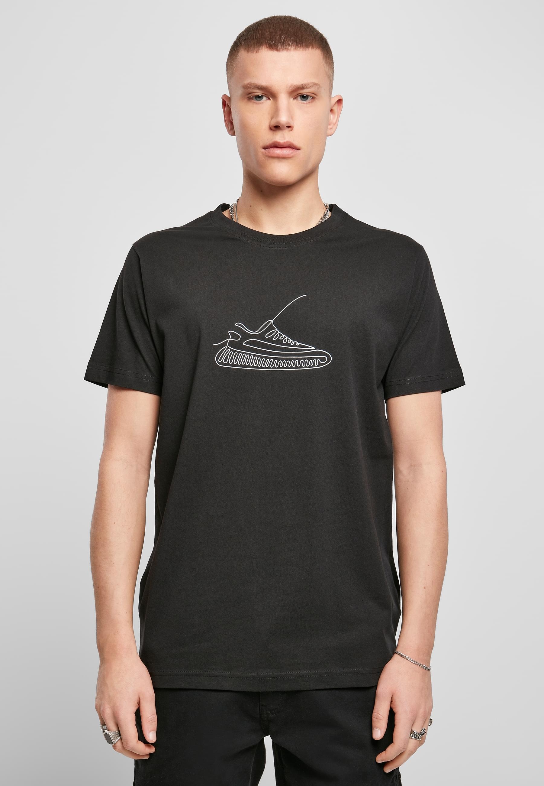 MisterTee Kurzarmshirt »MisterTee Herren One Line Sneaker Tee«, (1 tlg.)