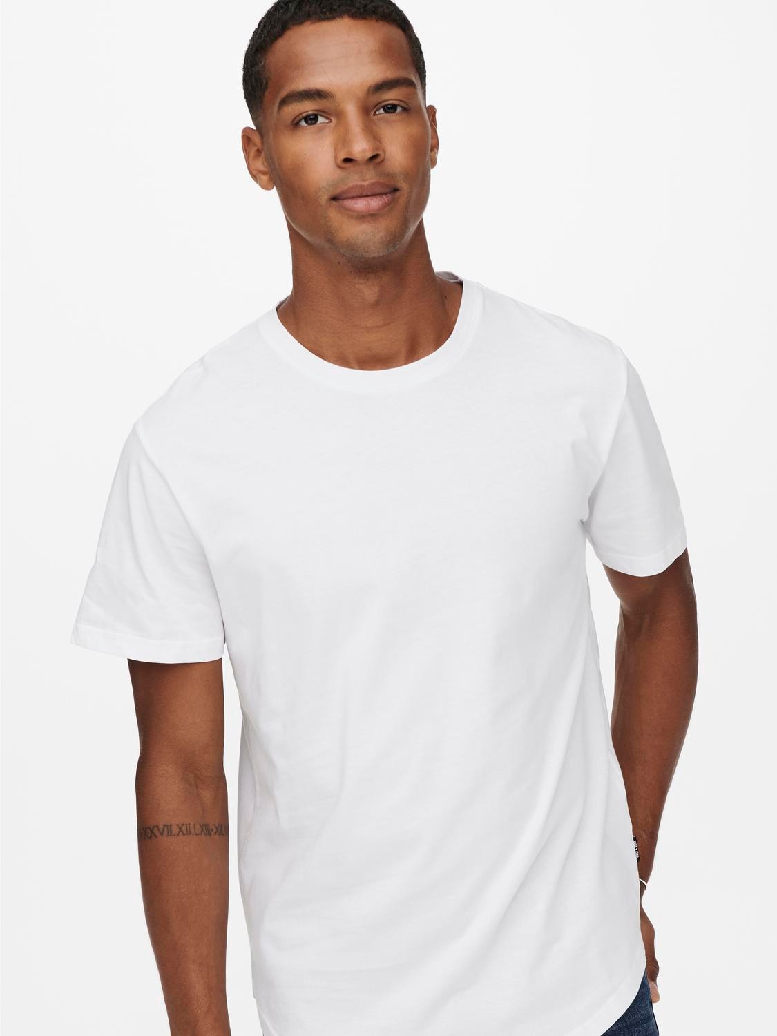 ONLY & SONS Rundhalsshirt "ONSMATT LONGY SS TEE 7-PACK" Packung, 7 Baumwolle, relaxed fit, lang geschnitten