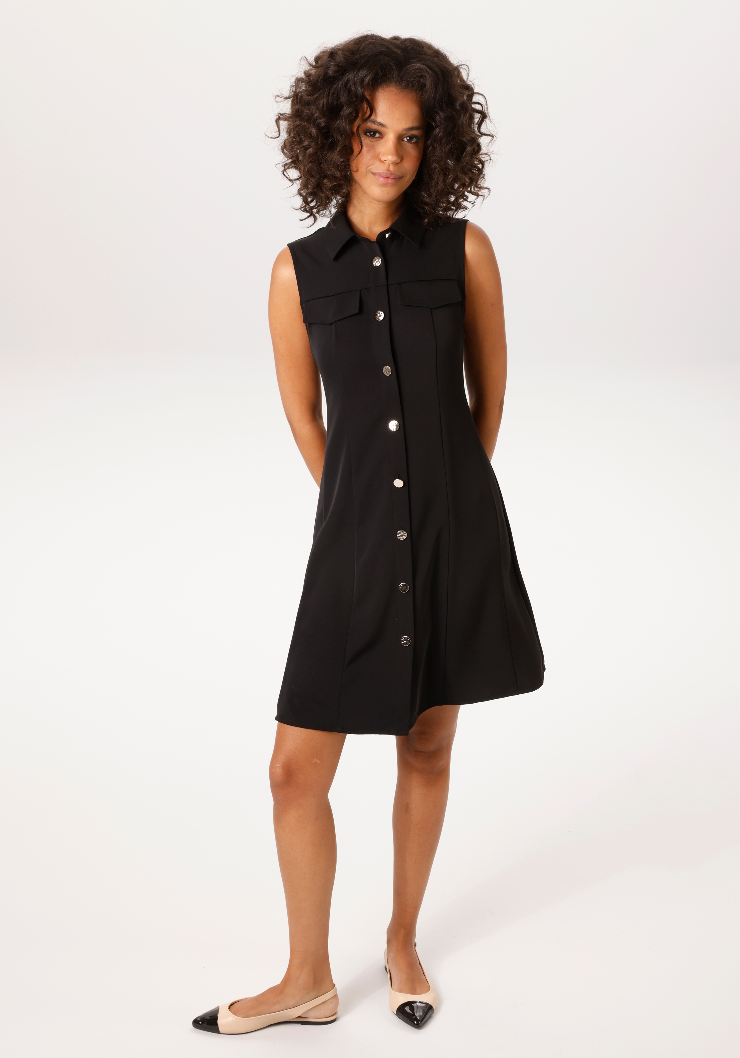 Aniston CASUAL Sommerkleid Faketaschen mit dekorativen, glänzenden Knöpfen zu schließen