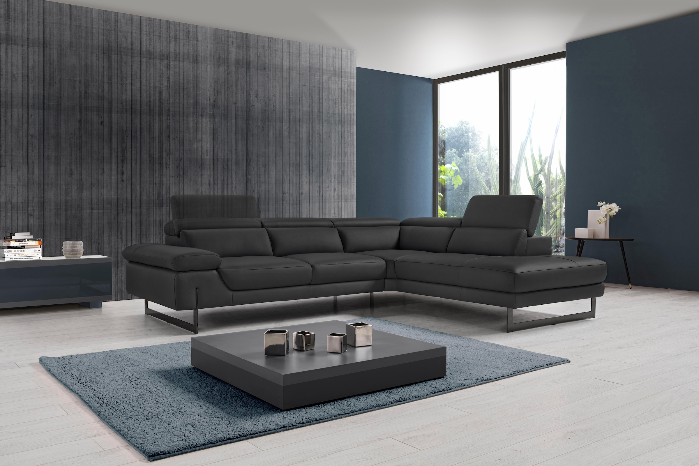 Egoitaliano Ecksofa "Queenie, extravagantes Sofa mit erstklassigem Sitzkomfort, L-Form" mit verstellbarer Armlehne und Kopfteilen für Wohlfühlkomfort