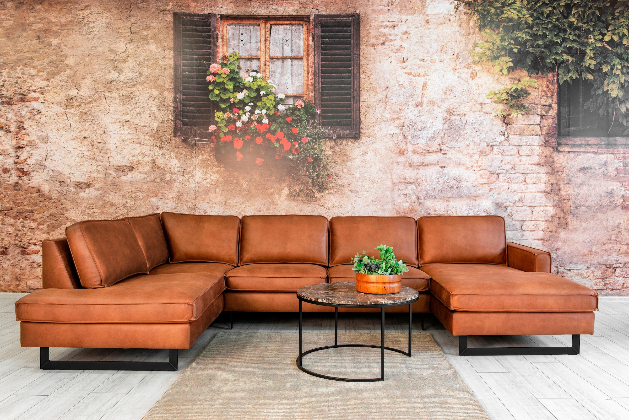 Places of Style Wohnlandschaft »Pinto, 350 cm, U-Form, XXL, mit Ottomanen«, Cord, Chenille, Lederoptik, mit Keder, Metallfüße, Wellenunterfederung