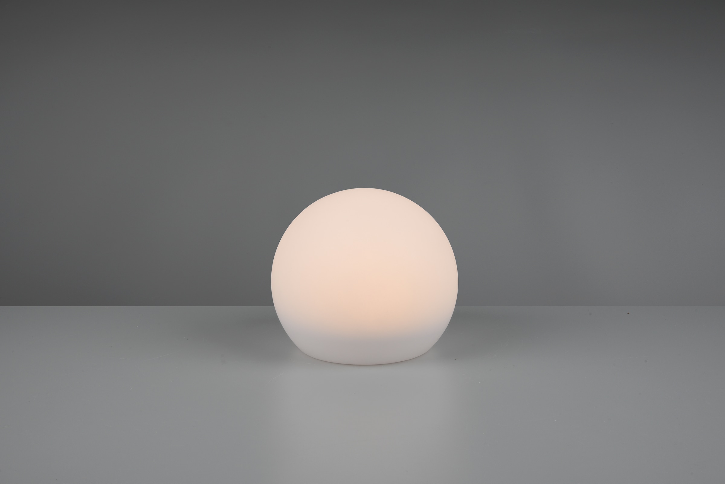 REALITY Leuchten LED Solarleuchte »MELO, Kugel Gartenleuchte Akku Solar, mit Erdspieß, Fernbedienung«, 1 flammig, Leuchtmittel LED-Board | LED fest integriert, Solar Kugellampe, RGB Farbwechsel, Dämmerungssensor, Memoryfunktion