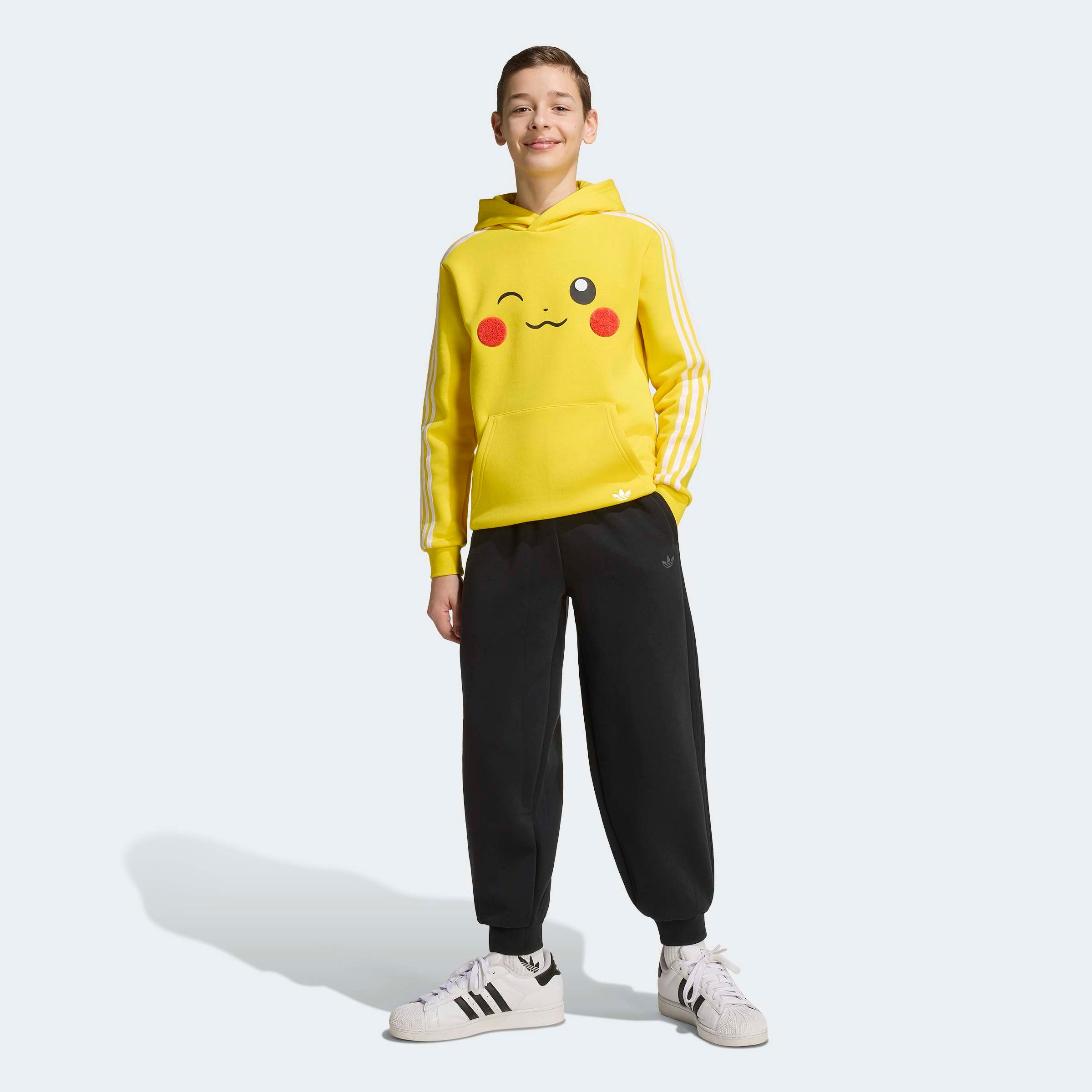 adidas Originals Kapuzensweatshirt »ADIDAS POKÉMON LOOSE HOODIE«
