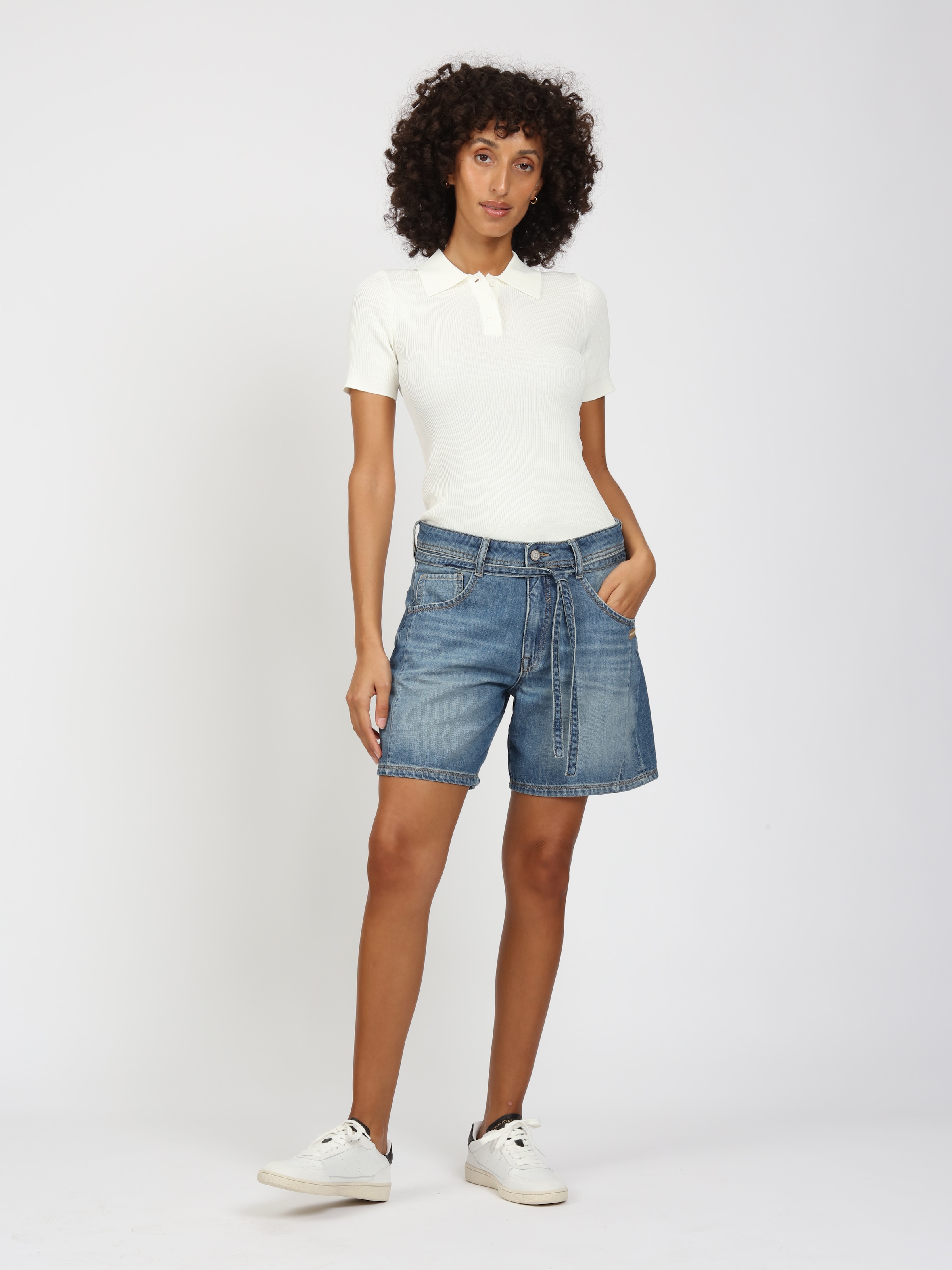 GANG Jeansshorts »94CLAIRE SHORTS« mit Bindegürtel, Baggy Fit