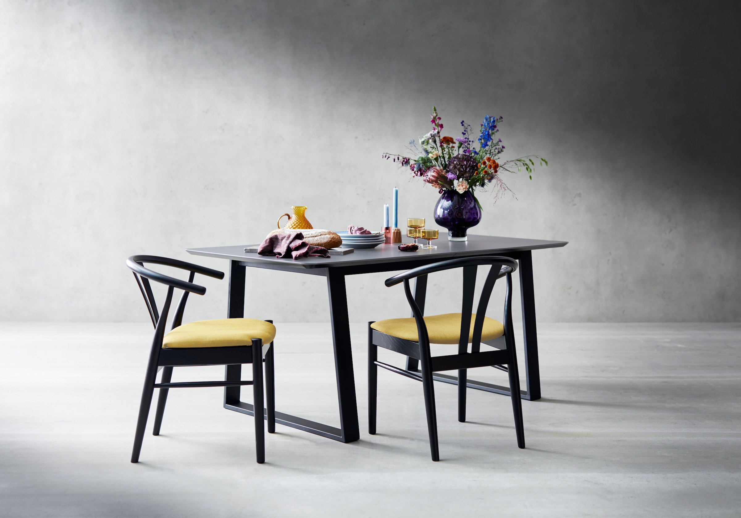 Hammel Furniture Esstisch »Meza Designtisch mit Auszugsfunktion und 2 Einlegeplatten«, abgerundete Tischplatte MDF, Trapez Metallgestell