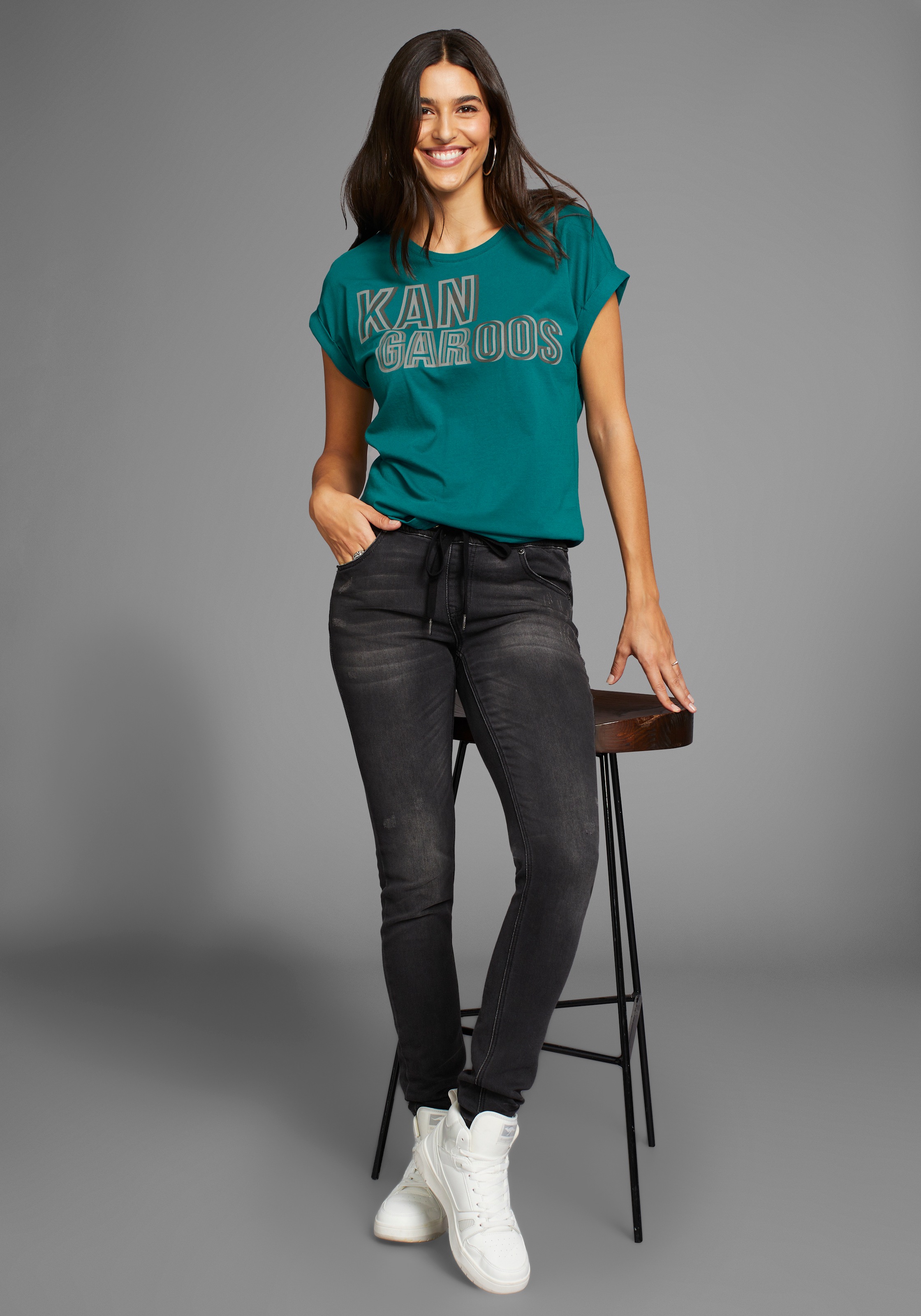 KangaROOS Kurzarmshirt, mit Placement-Print