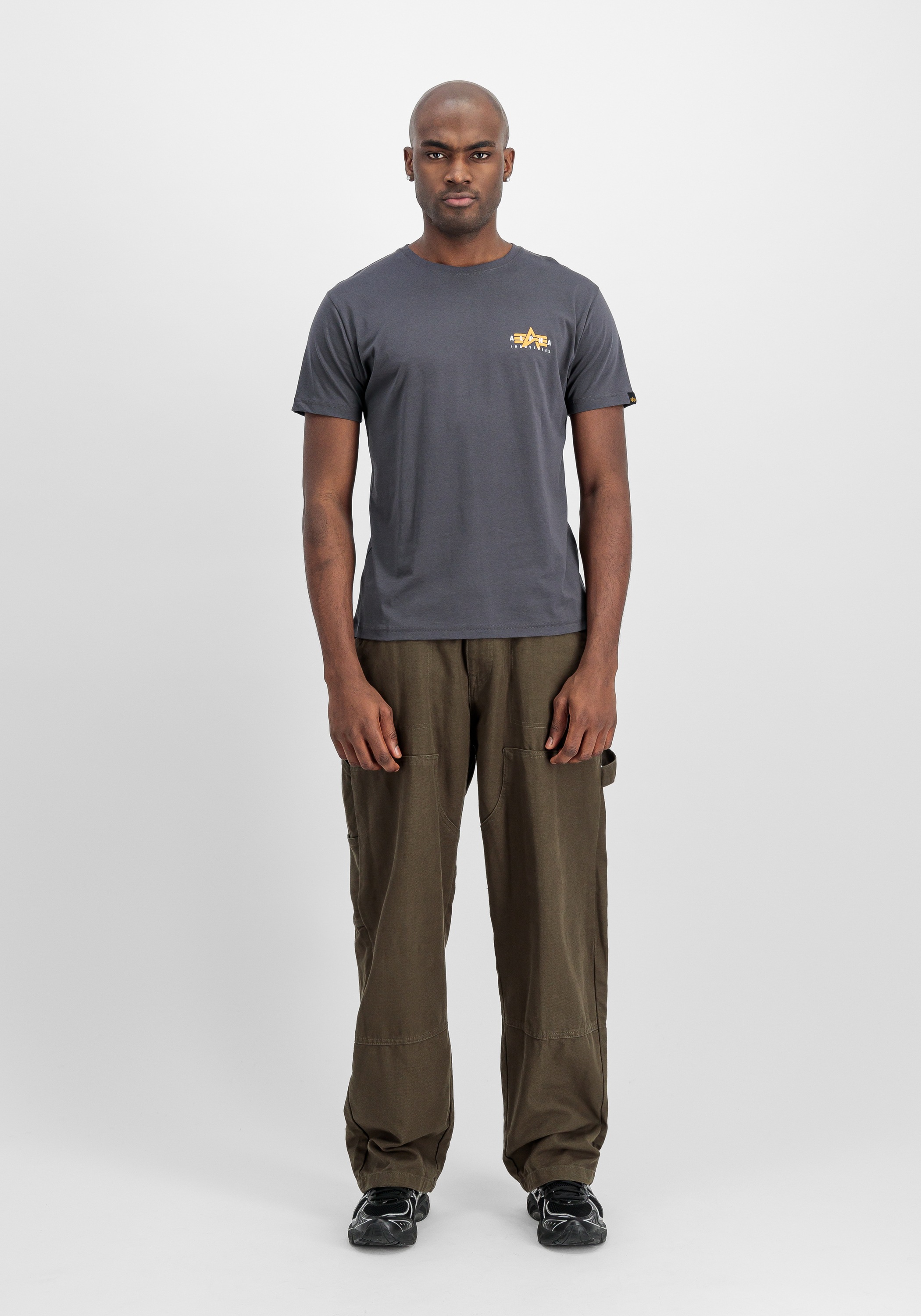 Thumbnail - Alpha Industries T-Shirt "Puff Print Logo Backprint T-Shirt"