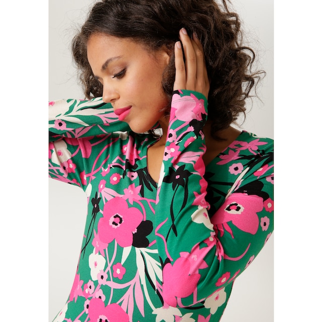 Aniston CASUAL Jerseykleid, -jedes BAUR trendfarbigen bestellen NEUE - Unikat | mit Blumendruck online KOLLEKTION ein Teil