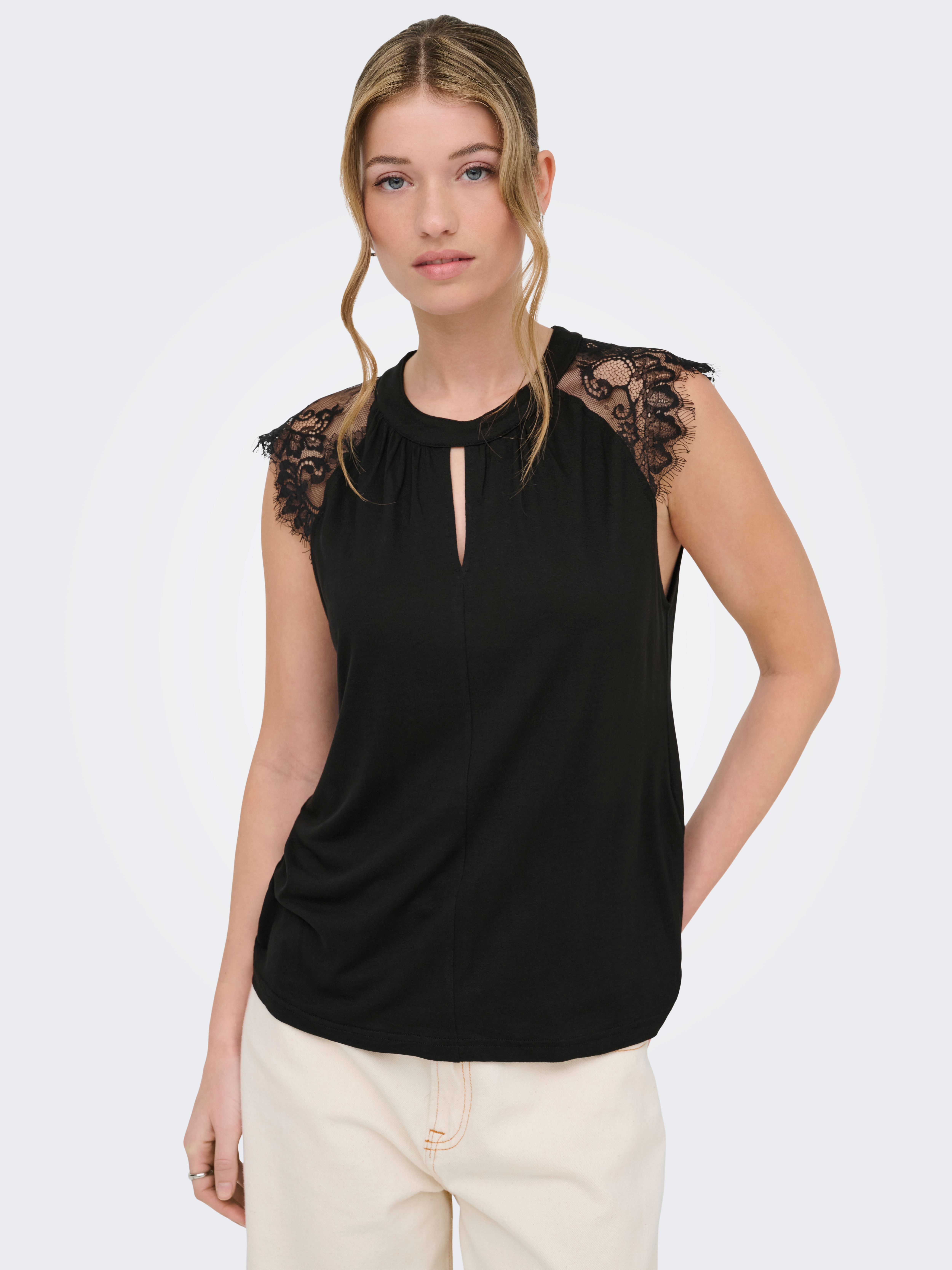 ONLY Kurzarmshirt "ONLNICOLA S/S TOP CS JRS" Viskose, regular fit, Rundhals