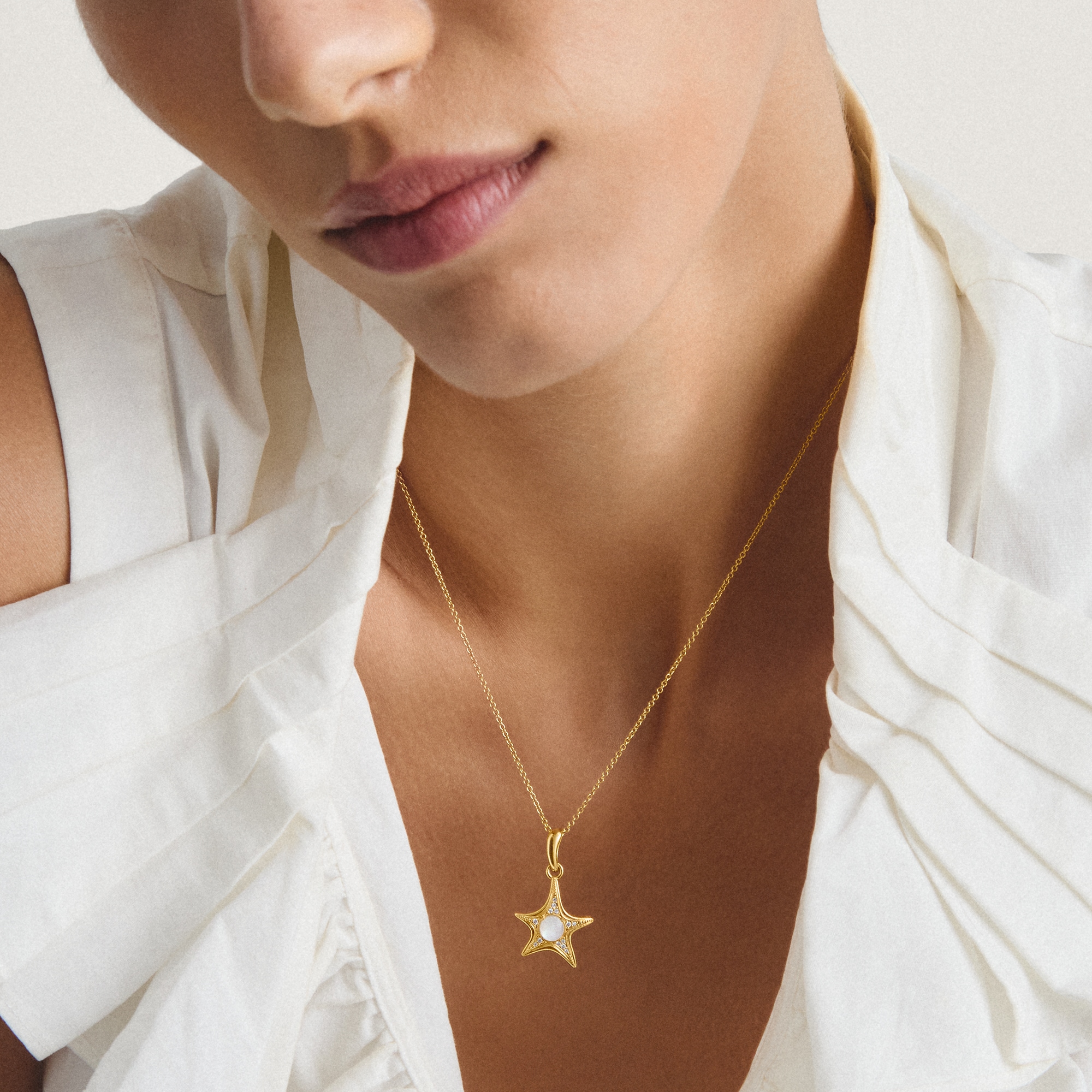 THOMAS SABO Kette mit Anhänger »Fluid Elegance Seestern-Design-Kette« mit Zirkonia (synth.) - mit Perlmutt