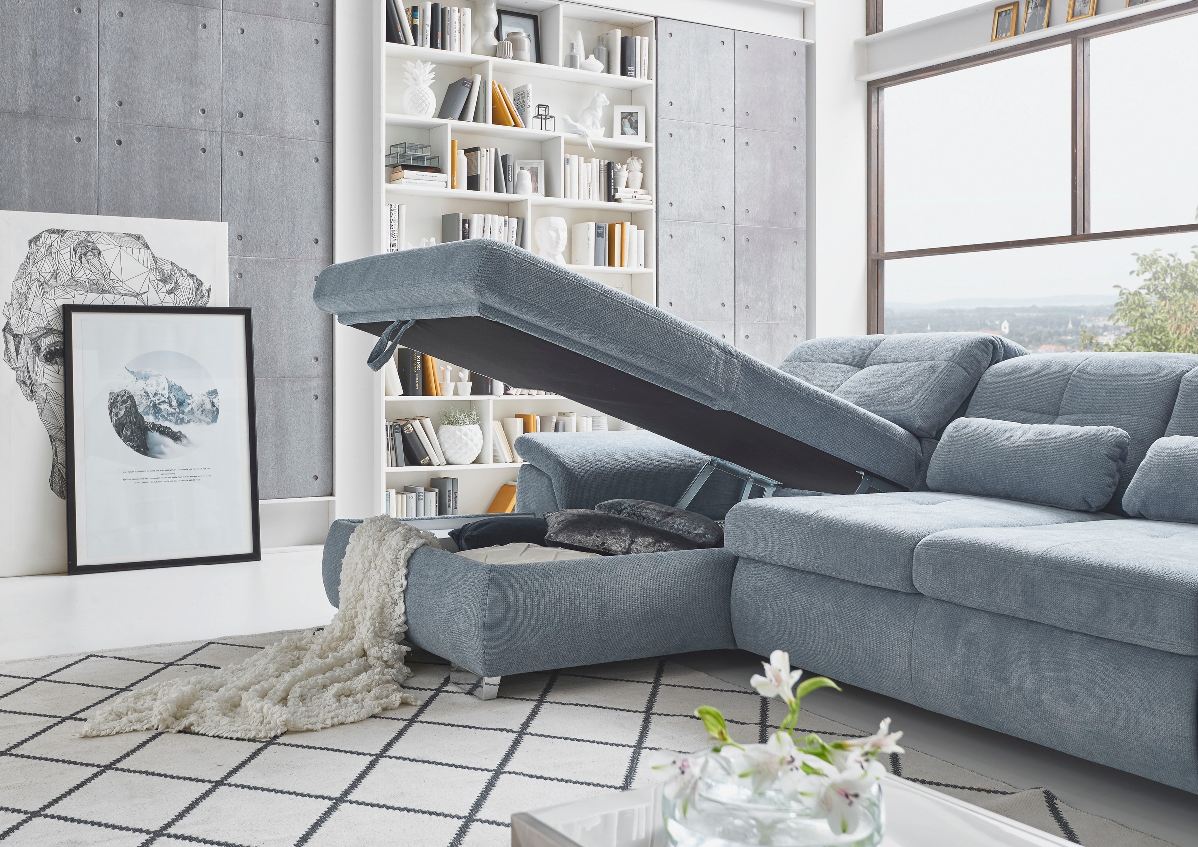 Die PlanBar Ecksofa »MP-IN16037 L-Form mit Kaltschaum-Polsterung«, mit Sitztiefenverstellung & Zierkissen