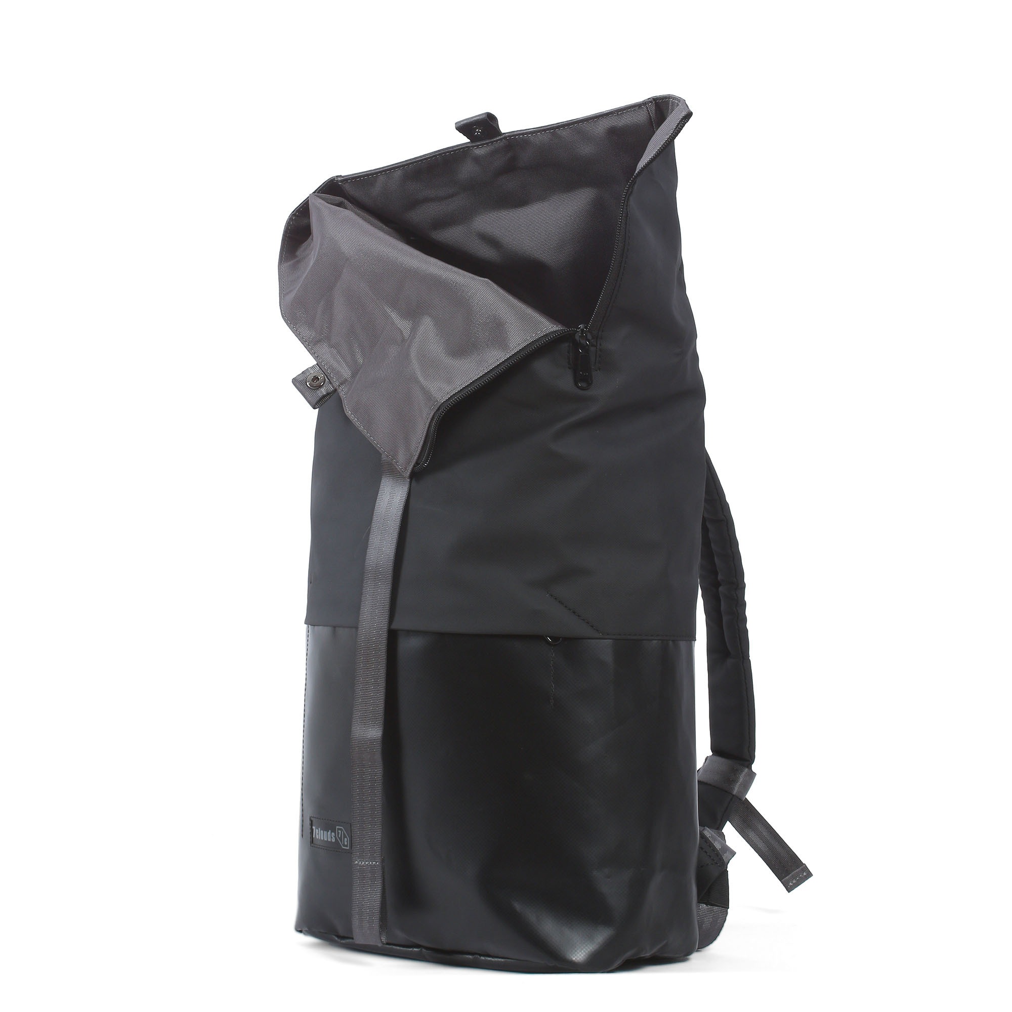 7clouds Laptoprucksack »Kira 7.1«, GRS (global recycling standard) zertifiziertes Material