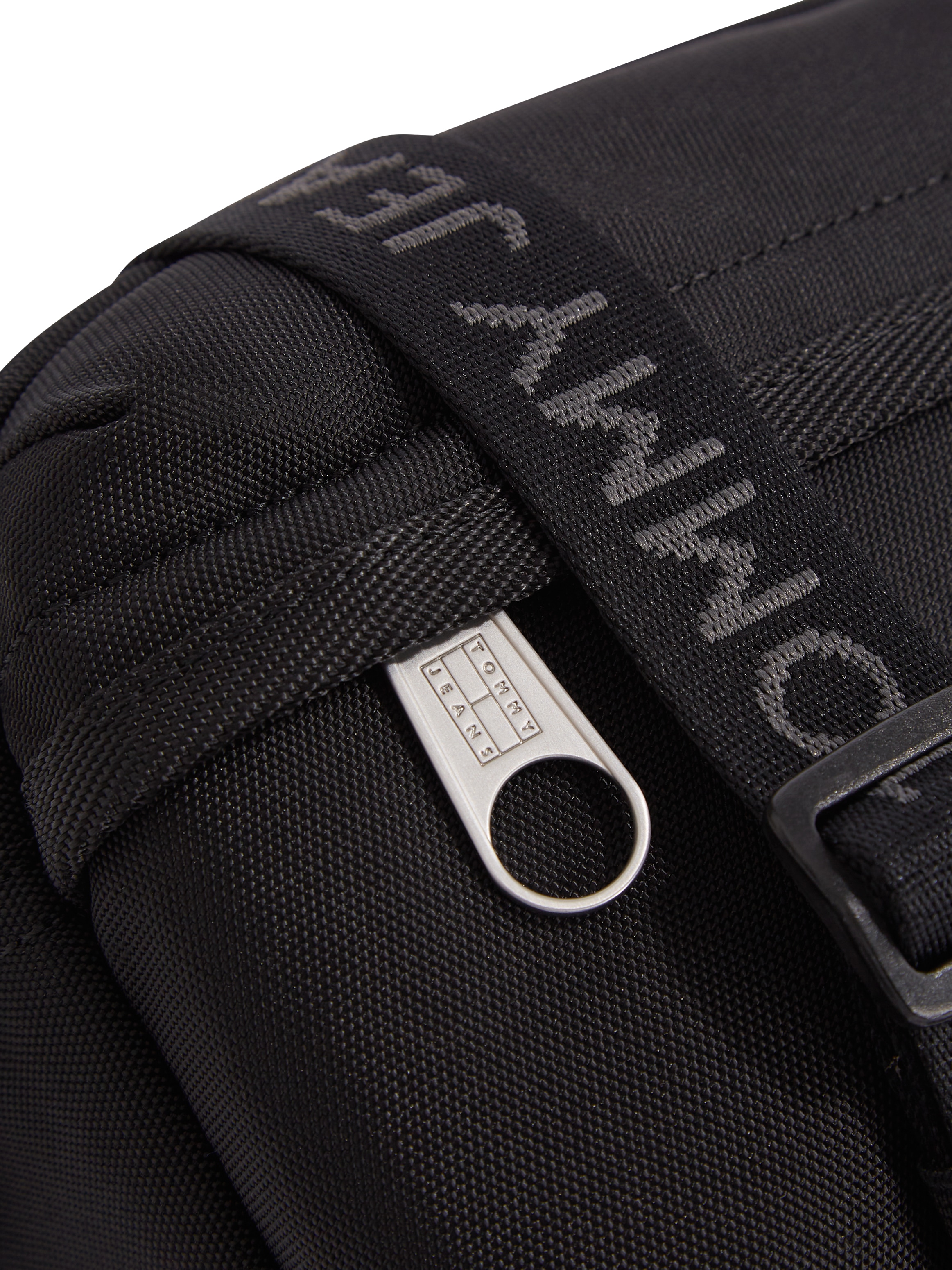 Tommy Jeans Umhängetasche »TJW ESS DAILY CROSSOVER«, Schultertasche, Kamerabag, Minibag mit Logoflagge