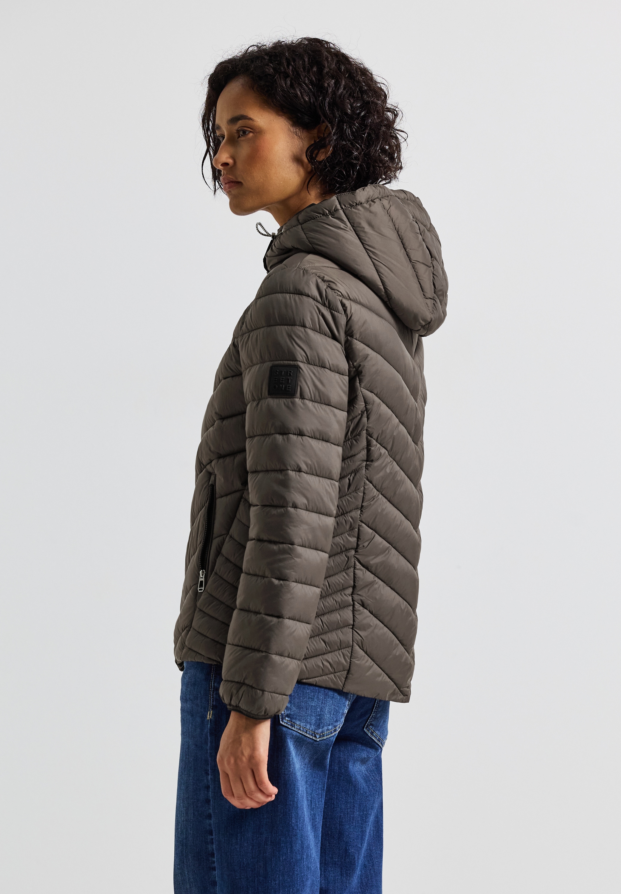 STREET ONE Steppjacke, mit Kapuze, mit Kapuze mit Gummizug